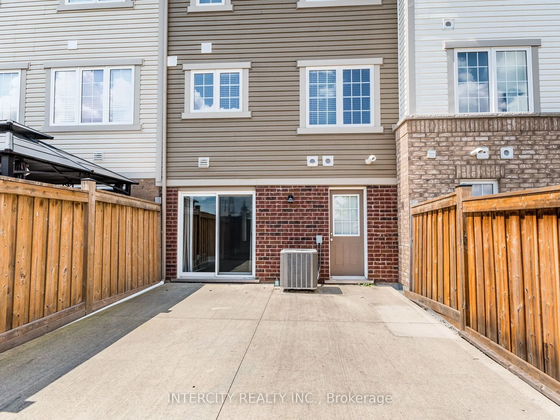 21 Vanhorne Close