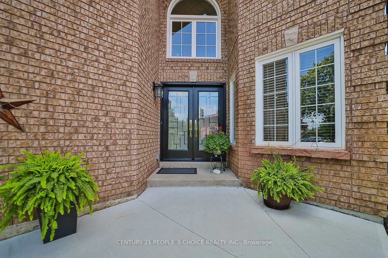 3596 Nutcracker Drive