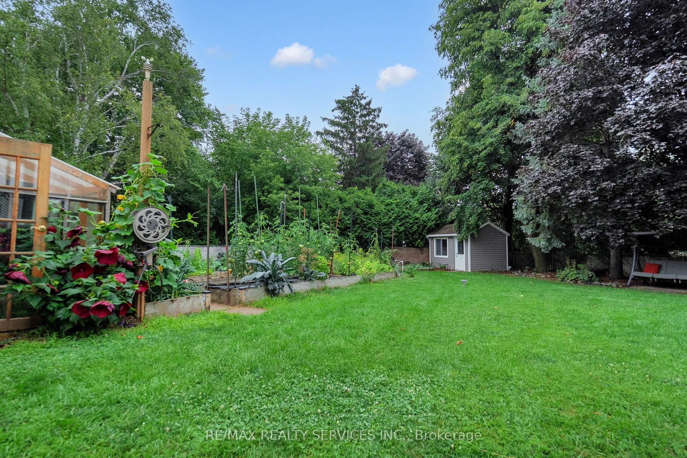 10 Minton Place