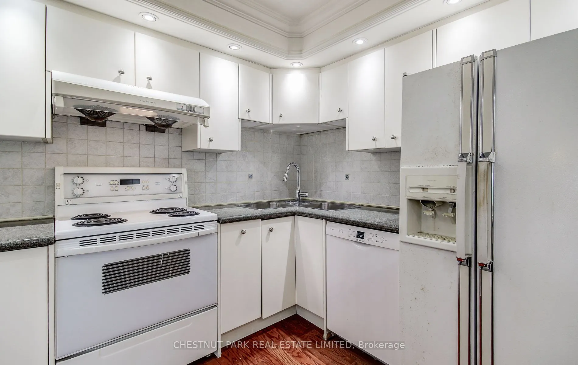 1400 Dixie Road, #609