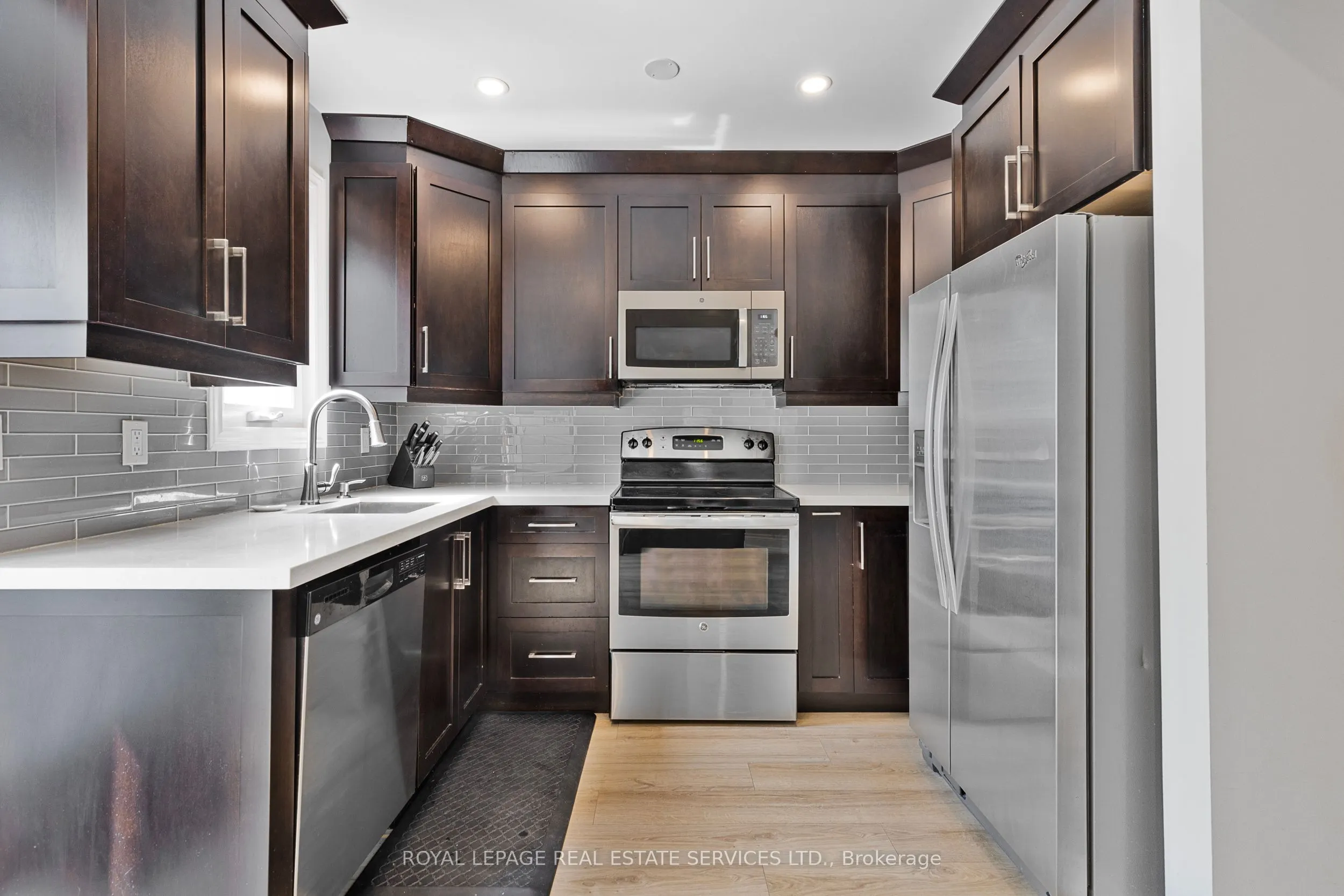 895 Maple Avenue, #217