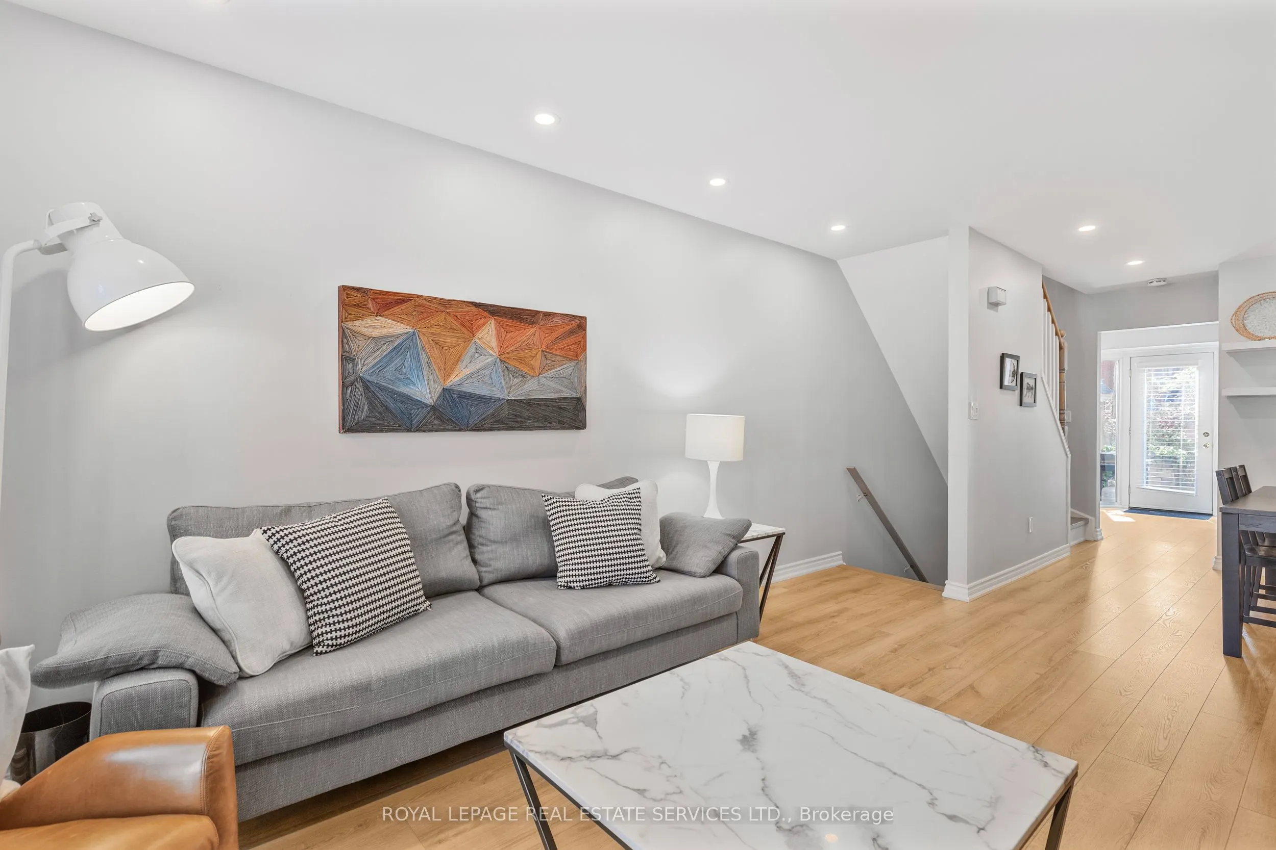 895 Maple Avenue, #217