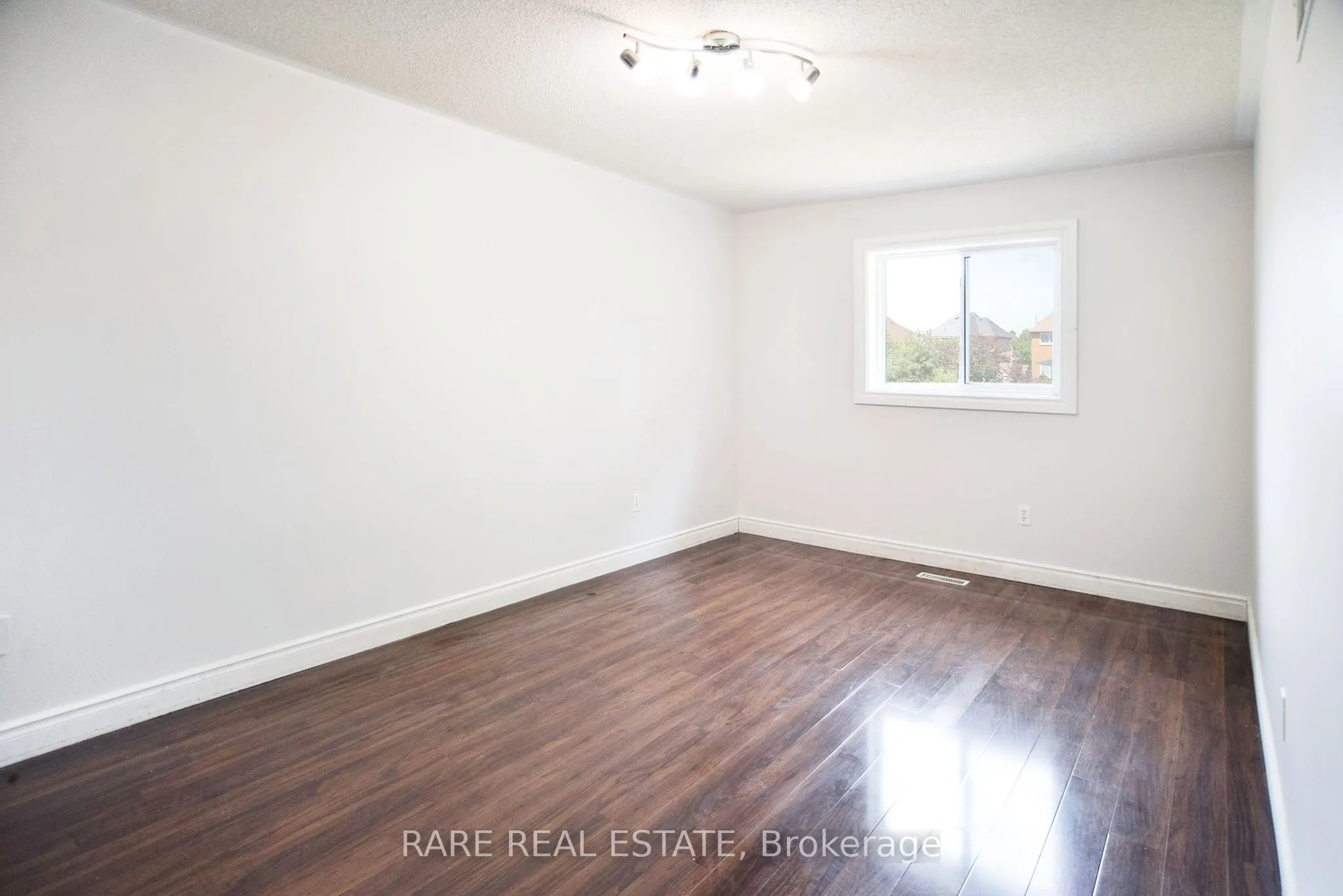 2541 Scarth Court