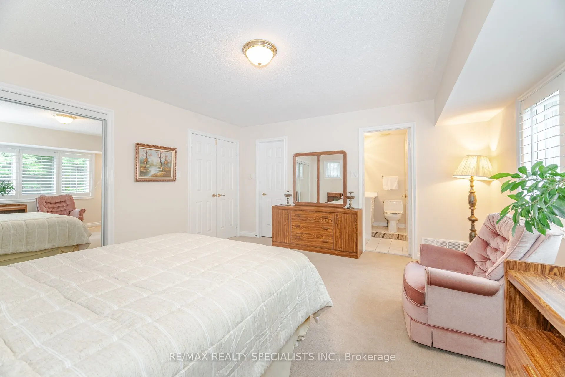 5480 Glen Erin Drive, #92