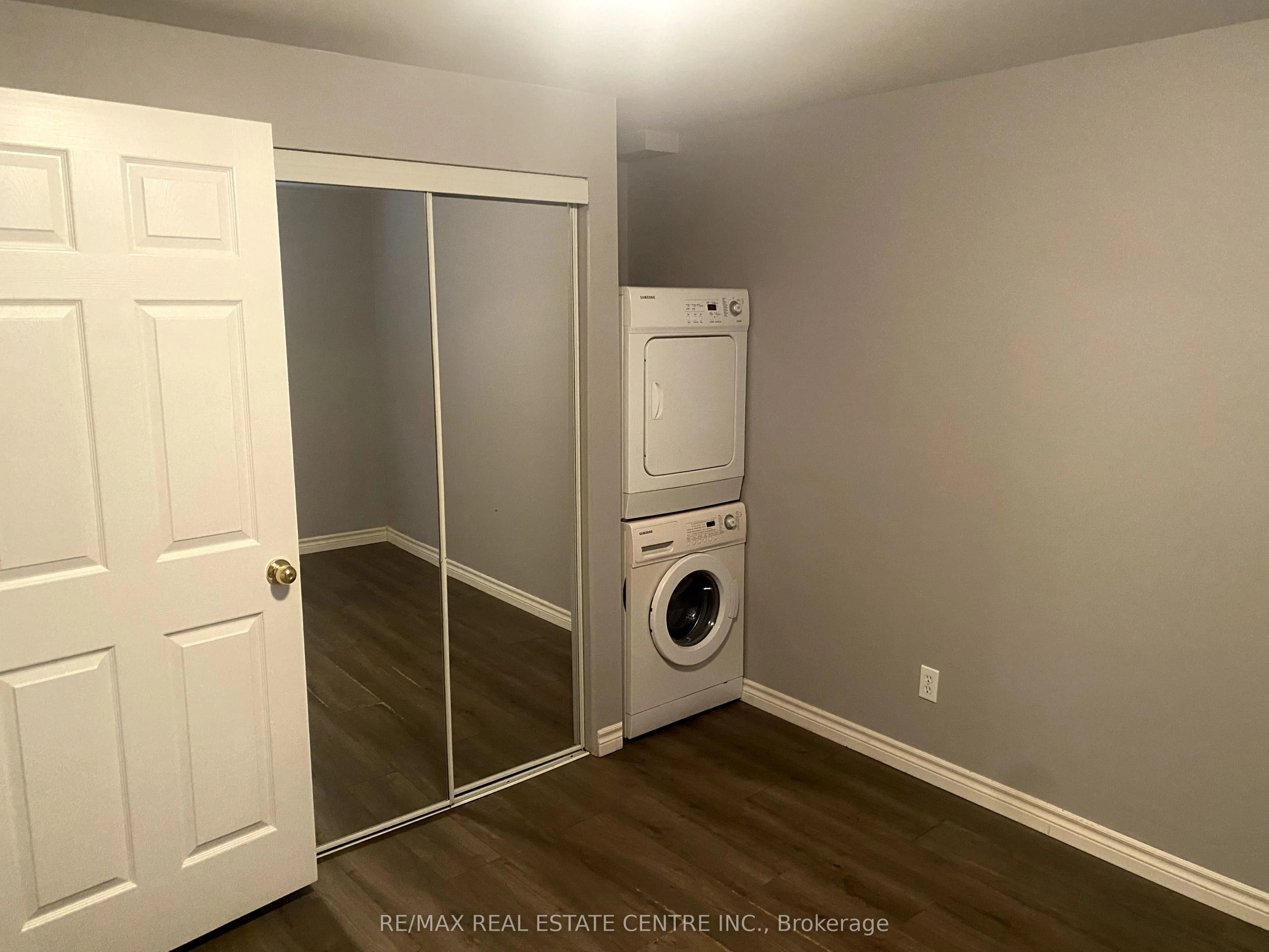 10 Steven Street, #Main