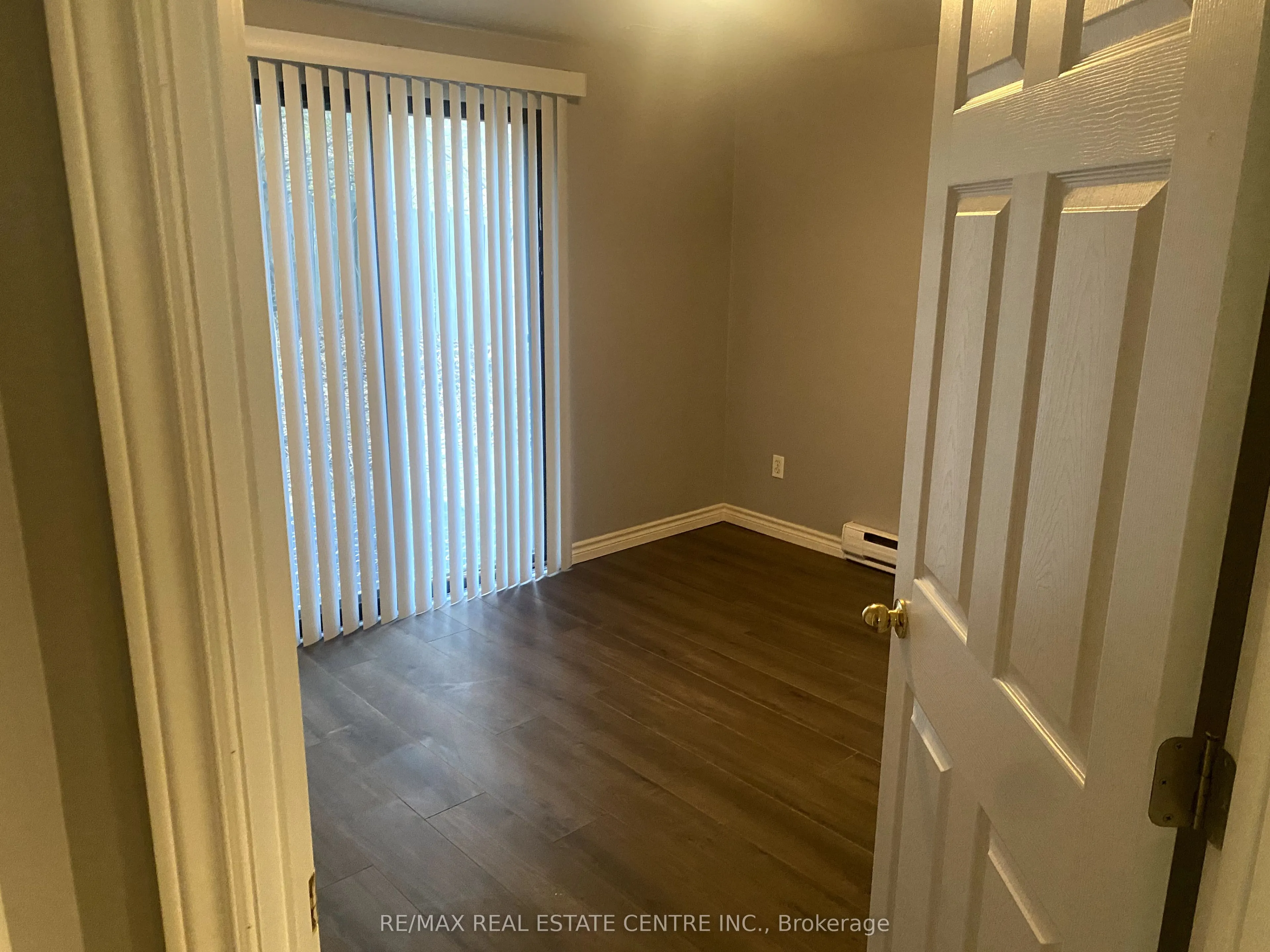 10 Steven Street, #Main