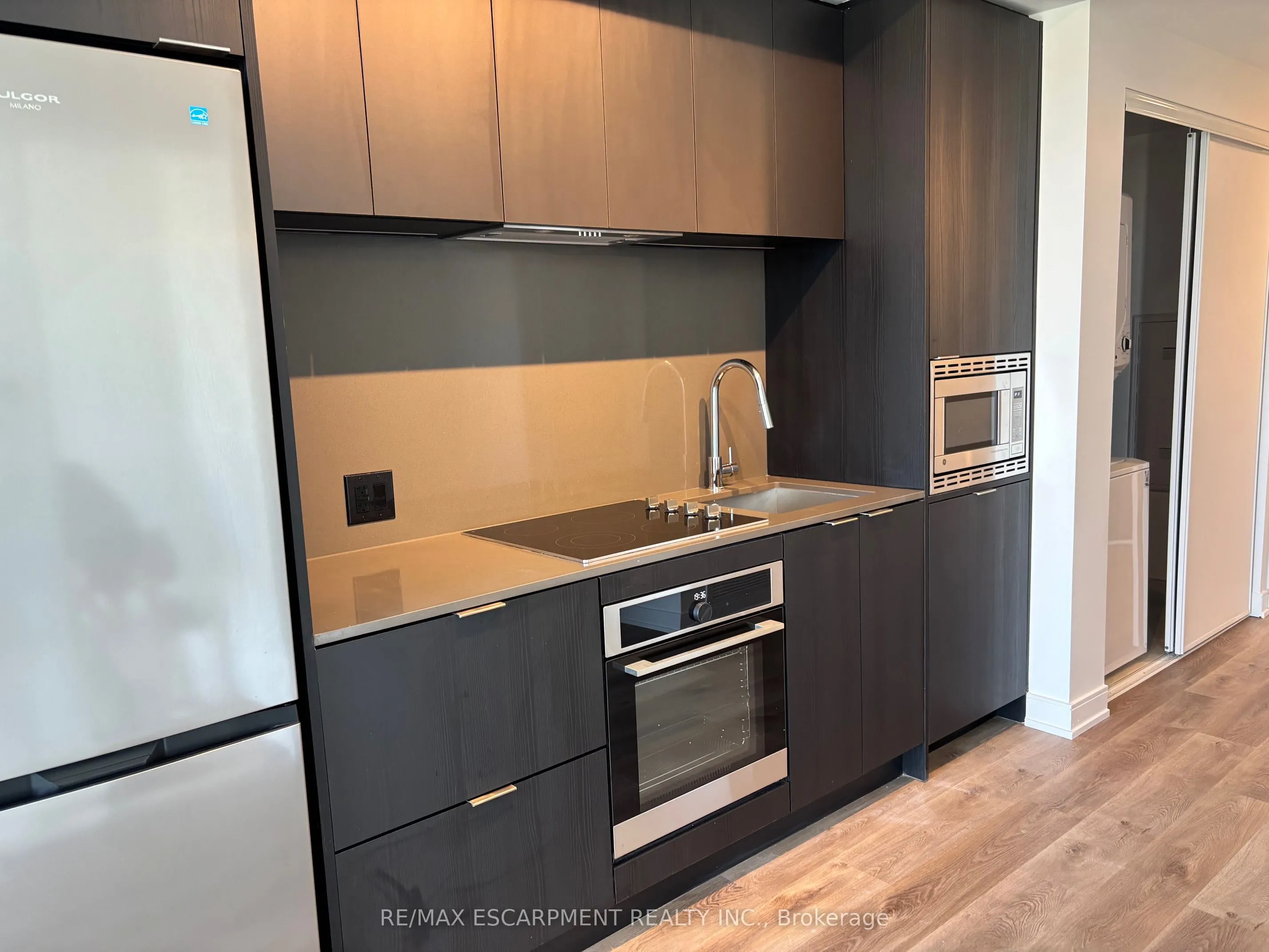 3009 Novar Road, #922