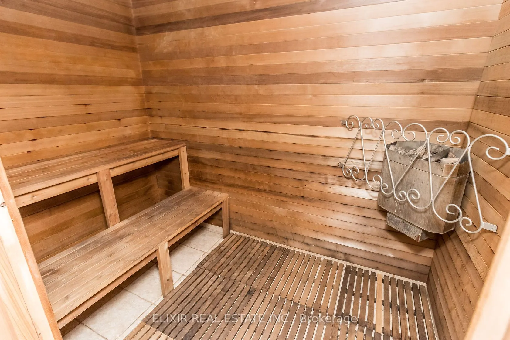 2065 Appleby Line, #106