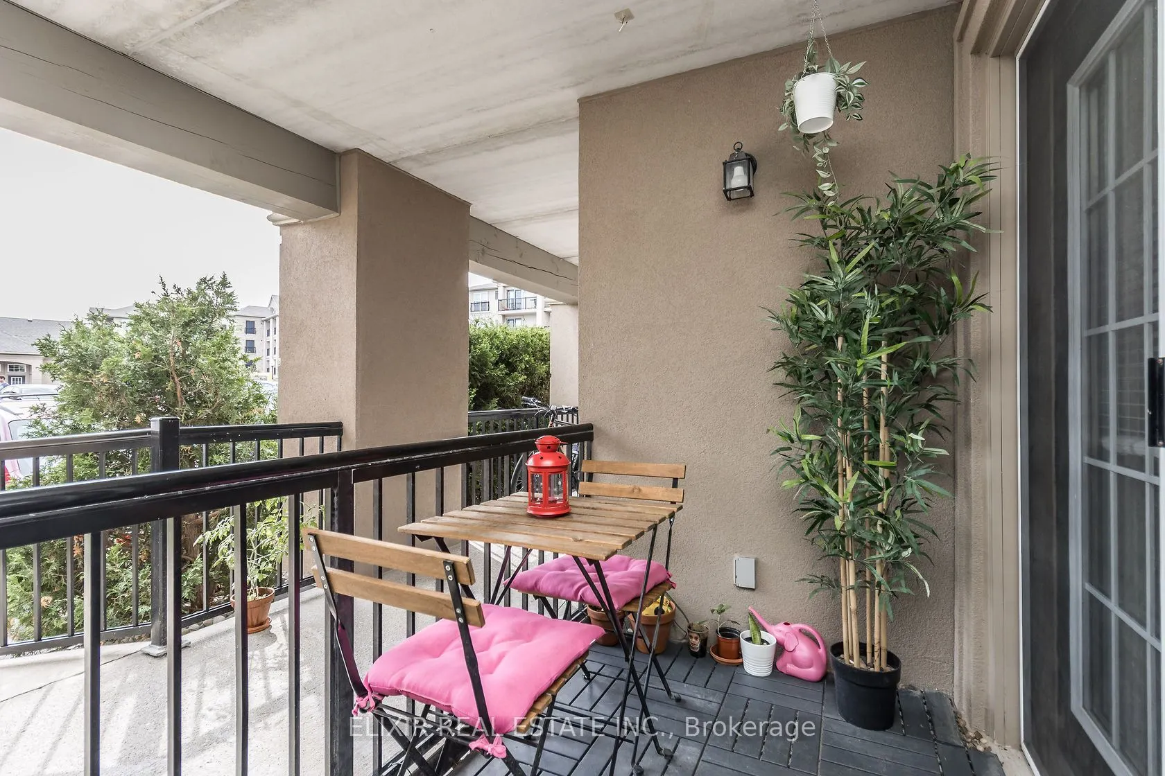 2065 Appleby Line, #106