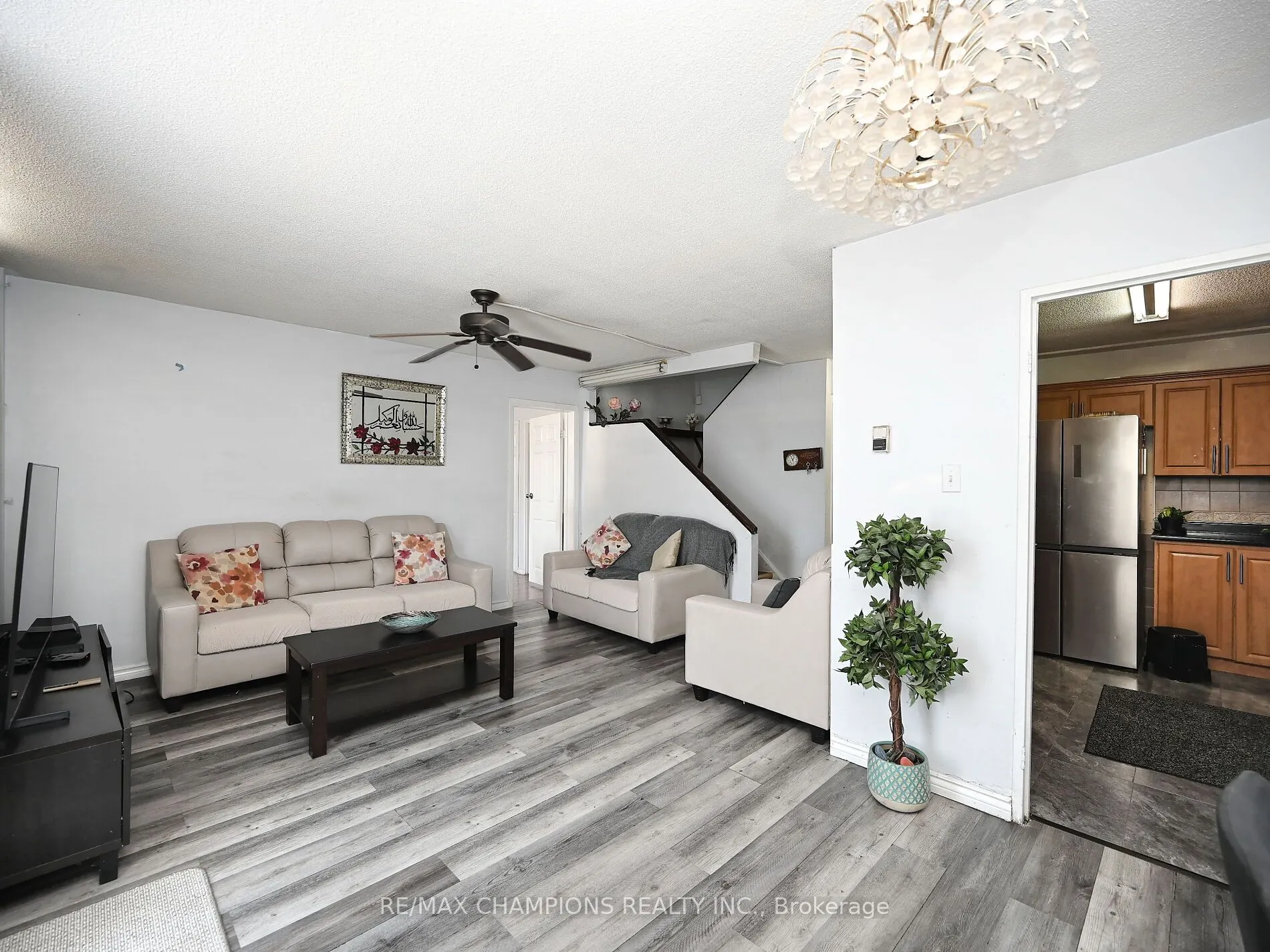 1050 Stainton Drive E, #112