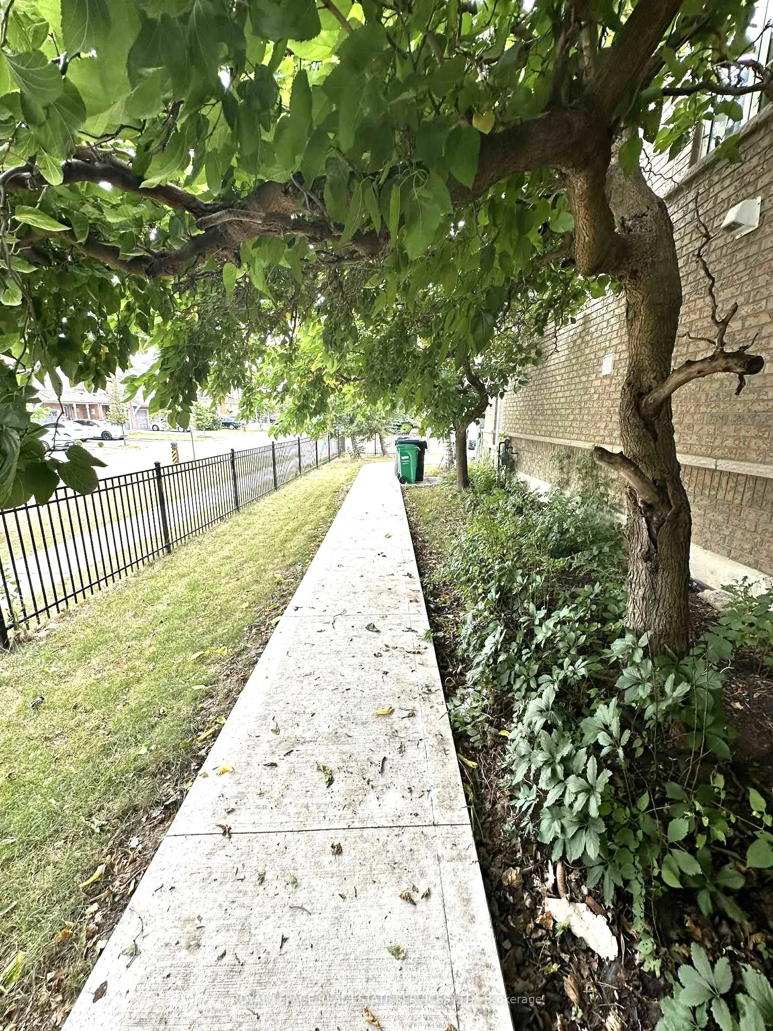 4745 Glasshill Grove, #Lower