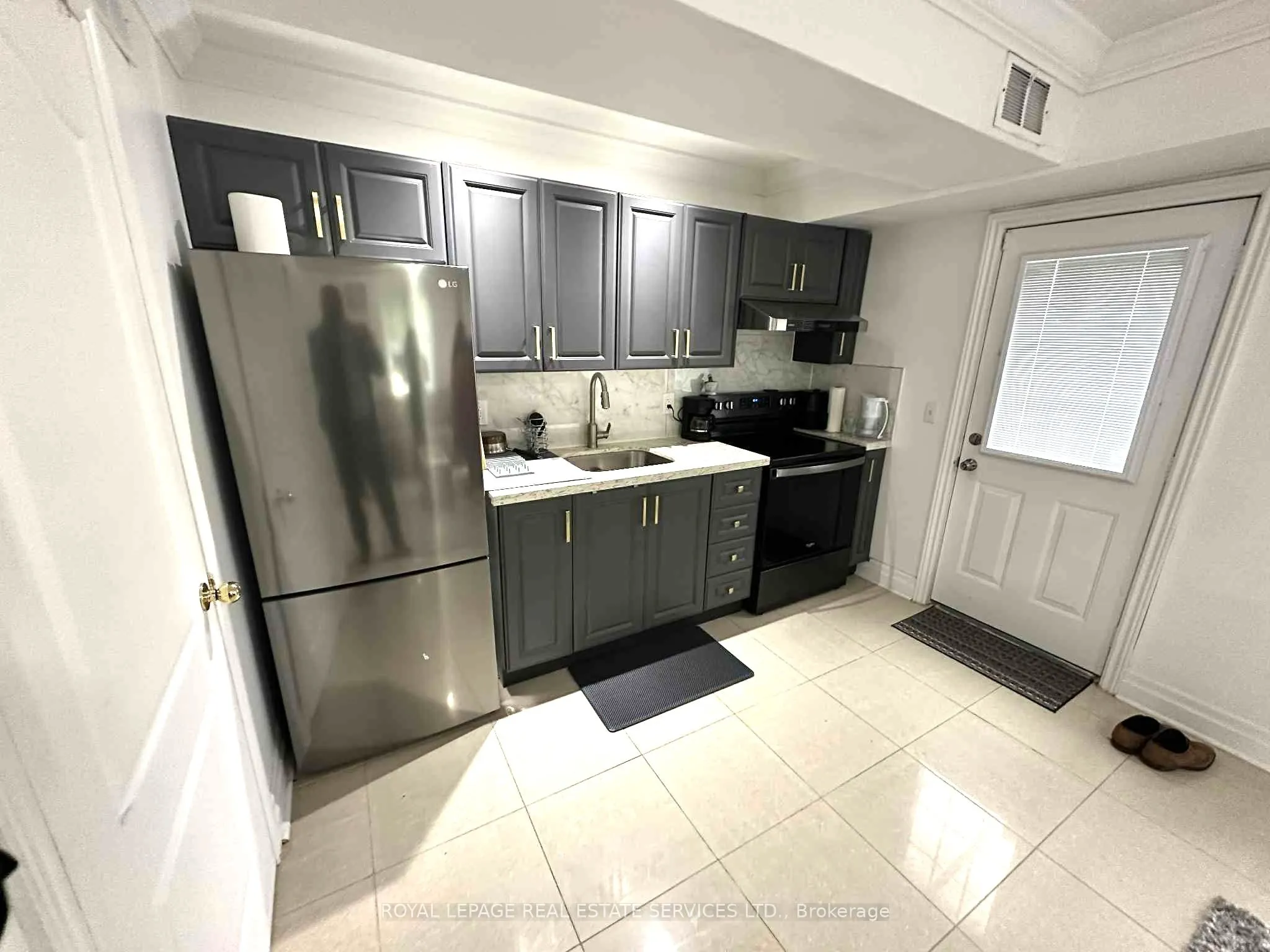 4745 Glasshill Grove, #Lower