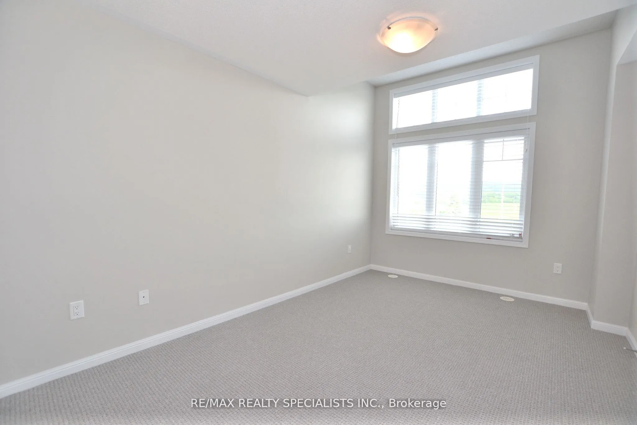 6020 Derry Road, #9