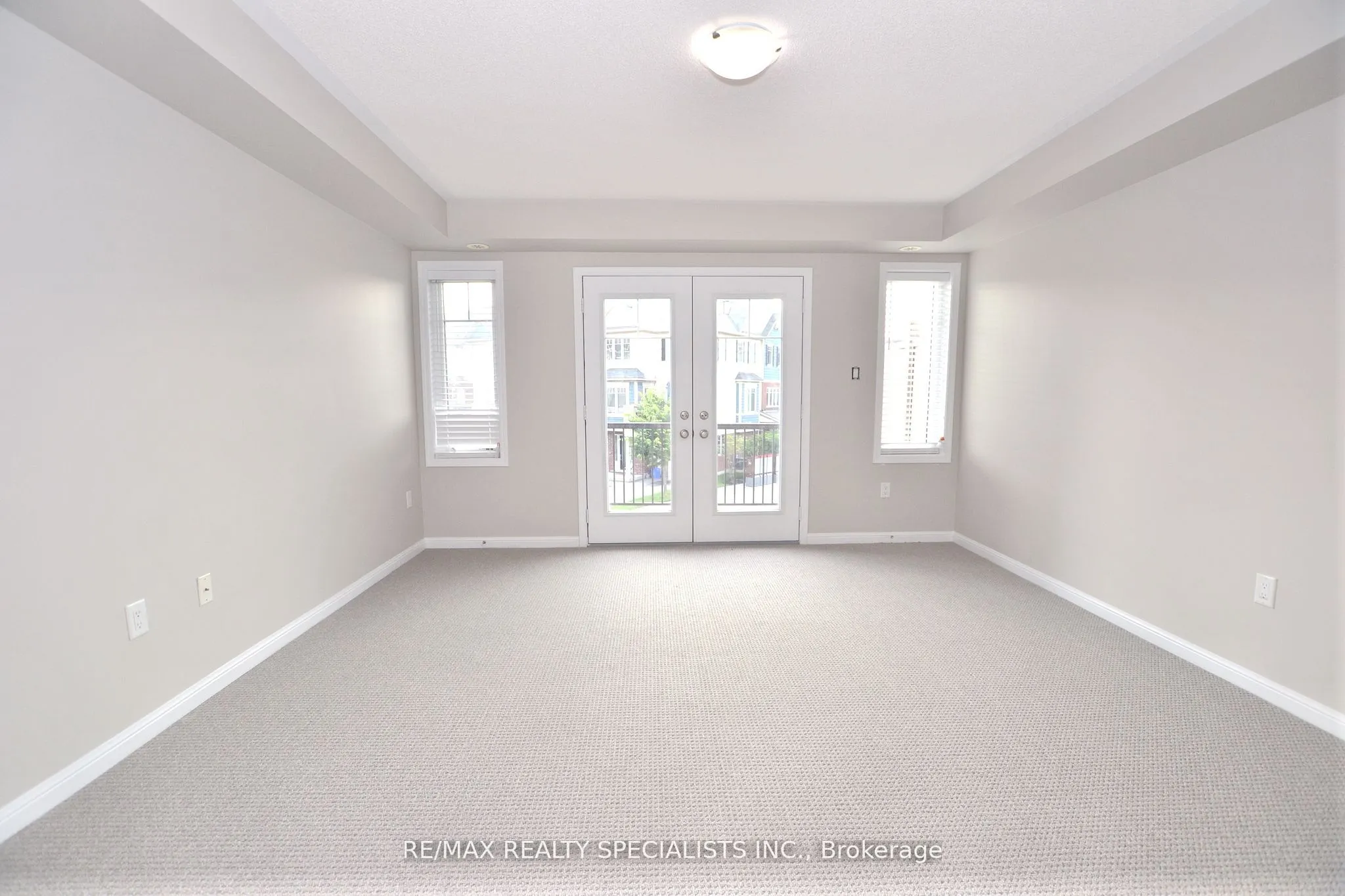 6020 Derry Road, #9