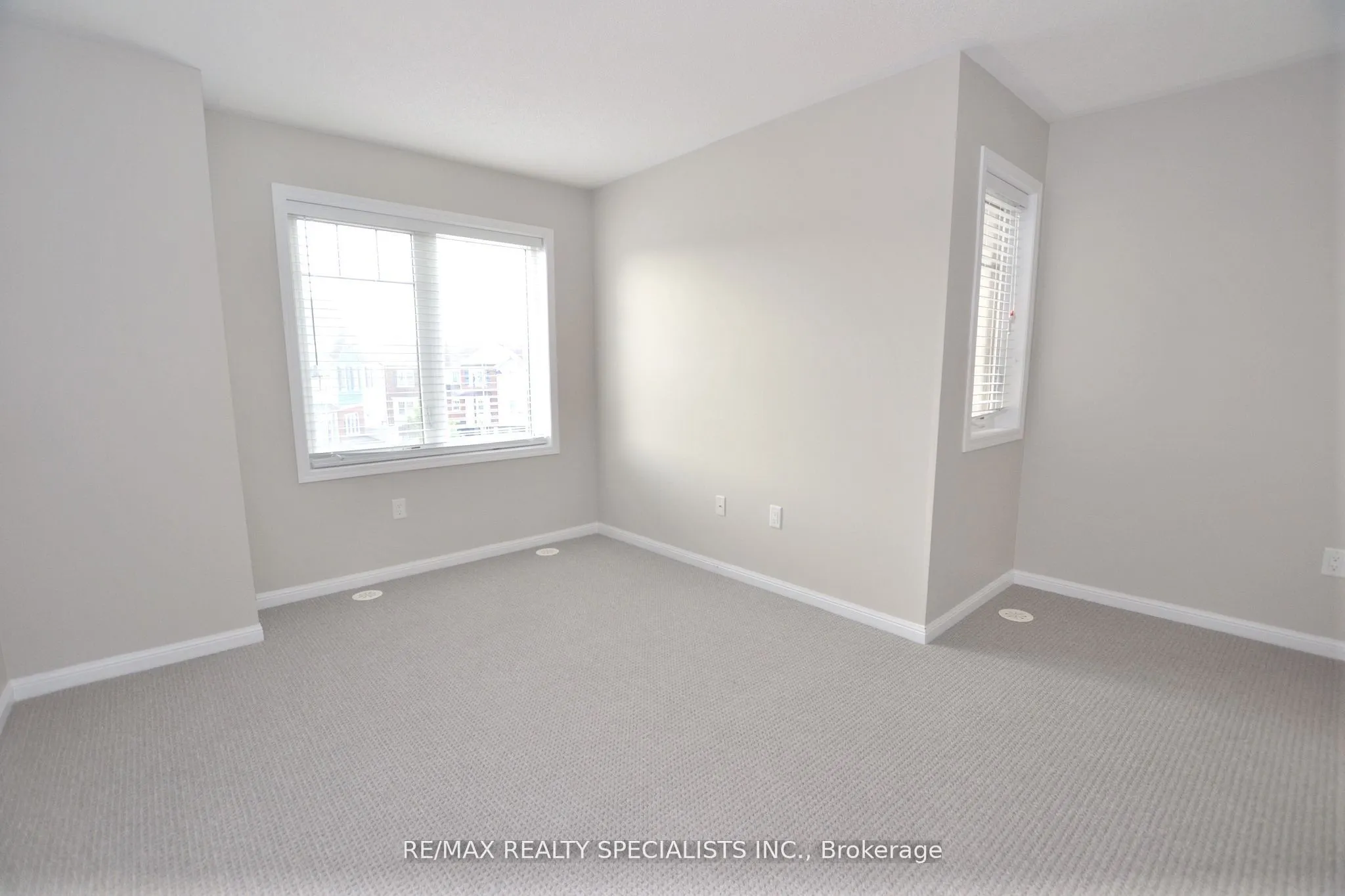 6020 Derry Road, #9