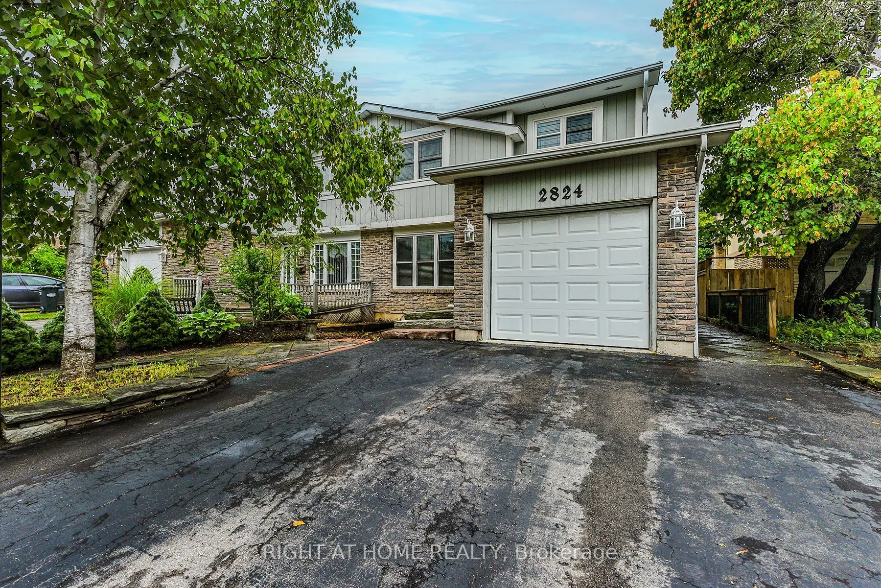 2824 Bucklepost Crescent