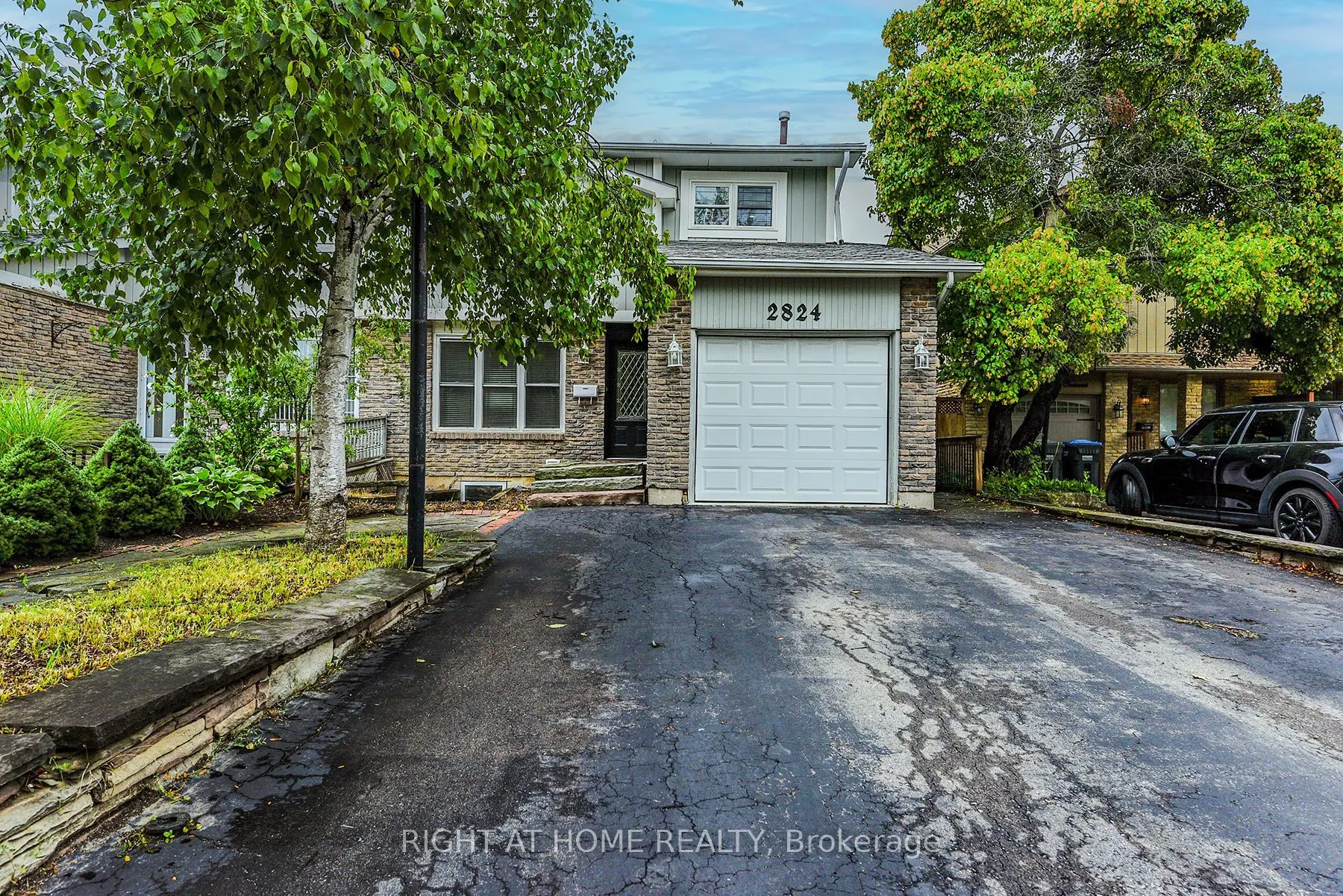 2824 Bucklepost Crescent