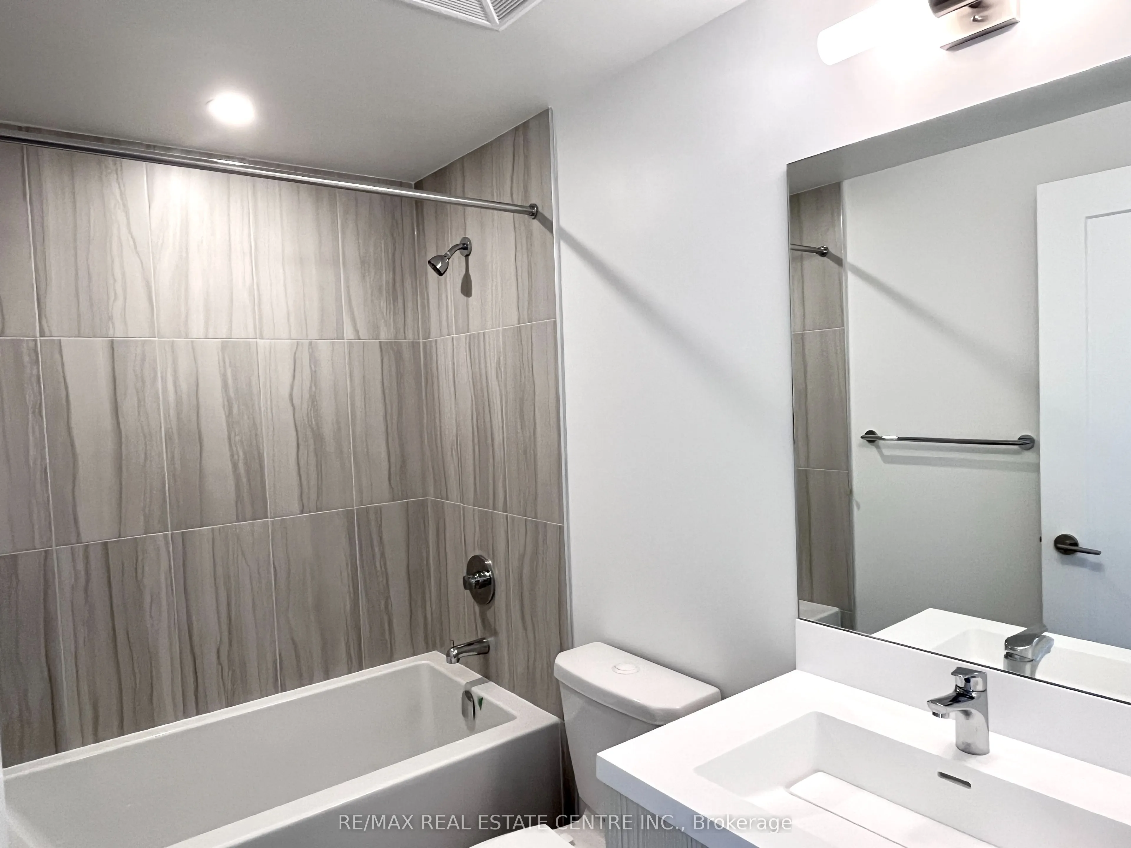 10 Eva Road, #2506