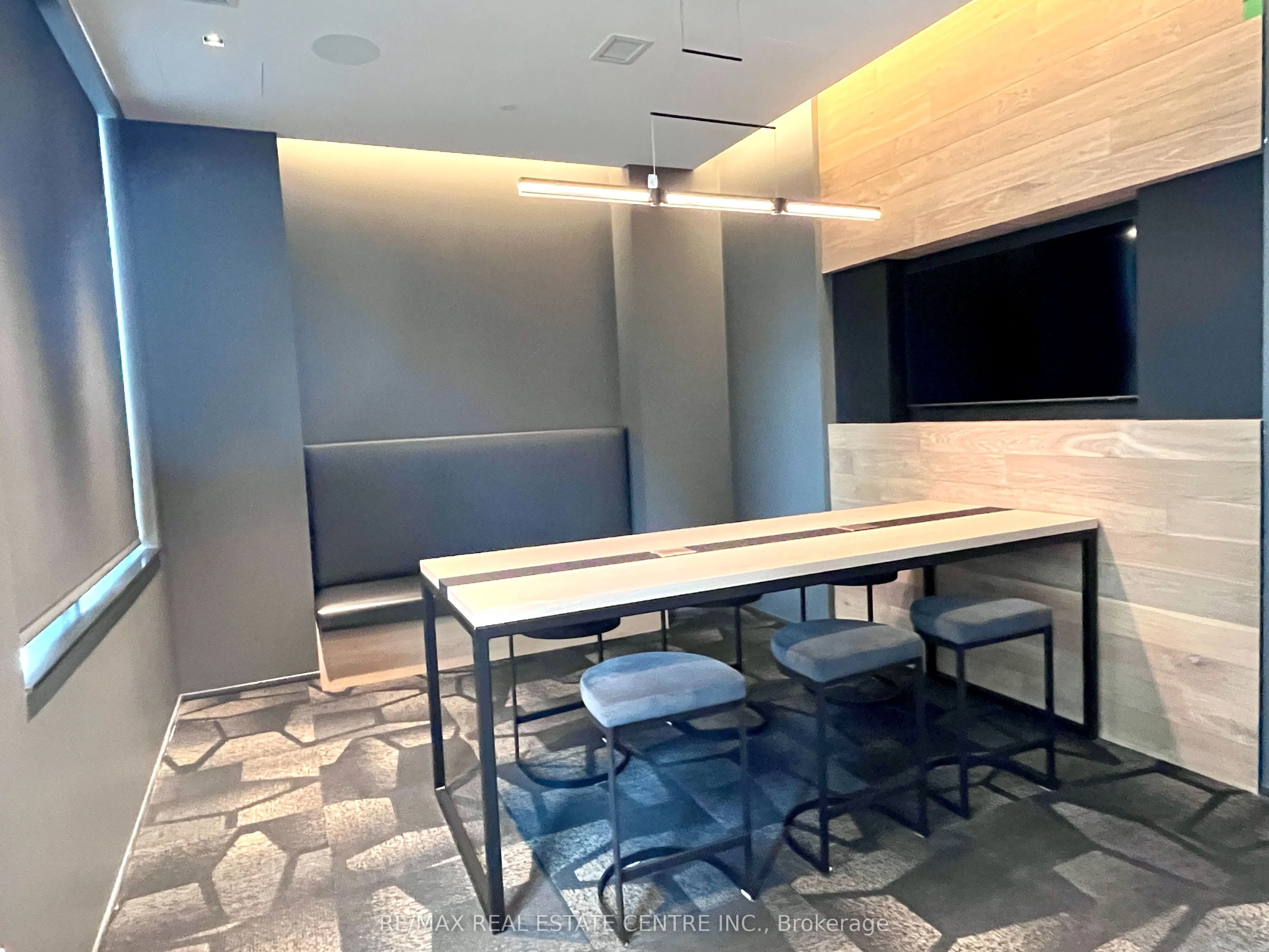 10 Eva Road, #2506