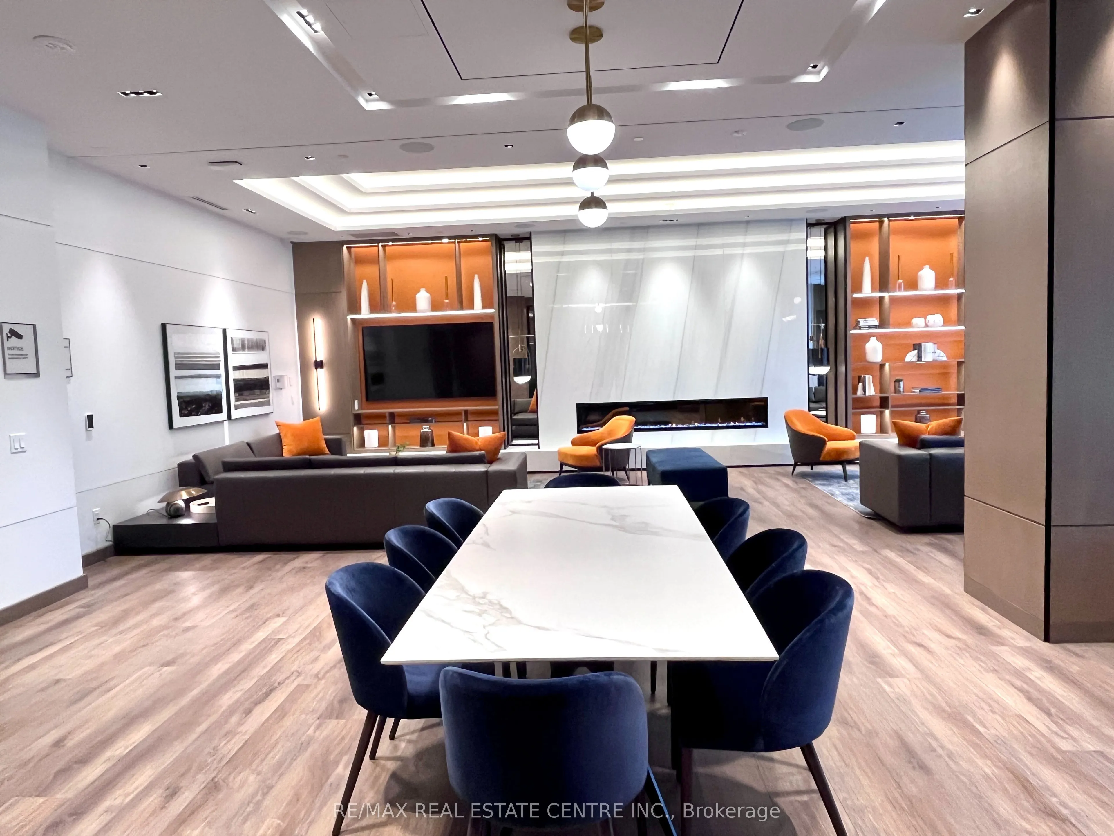 10 Eva Road, #2506