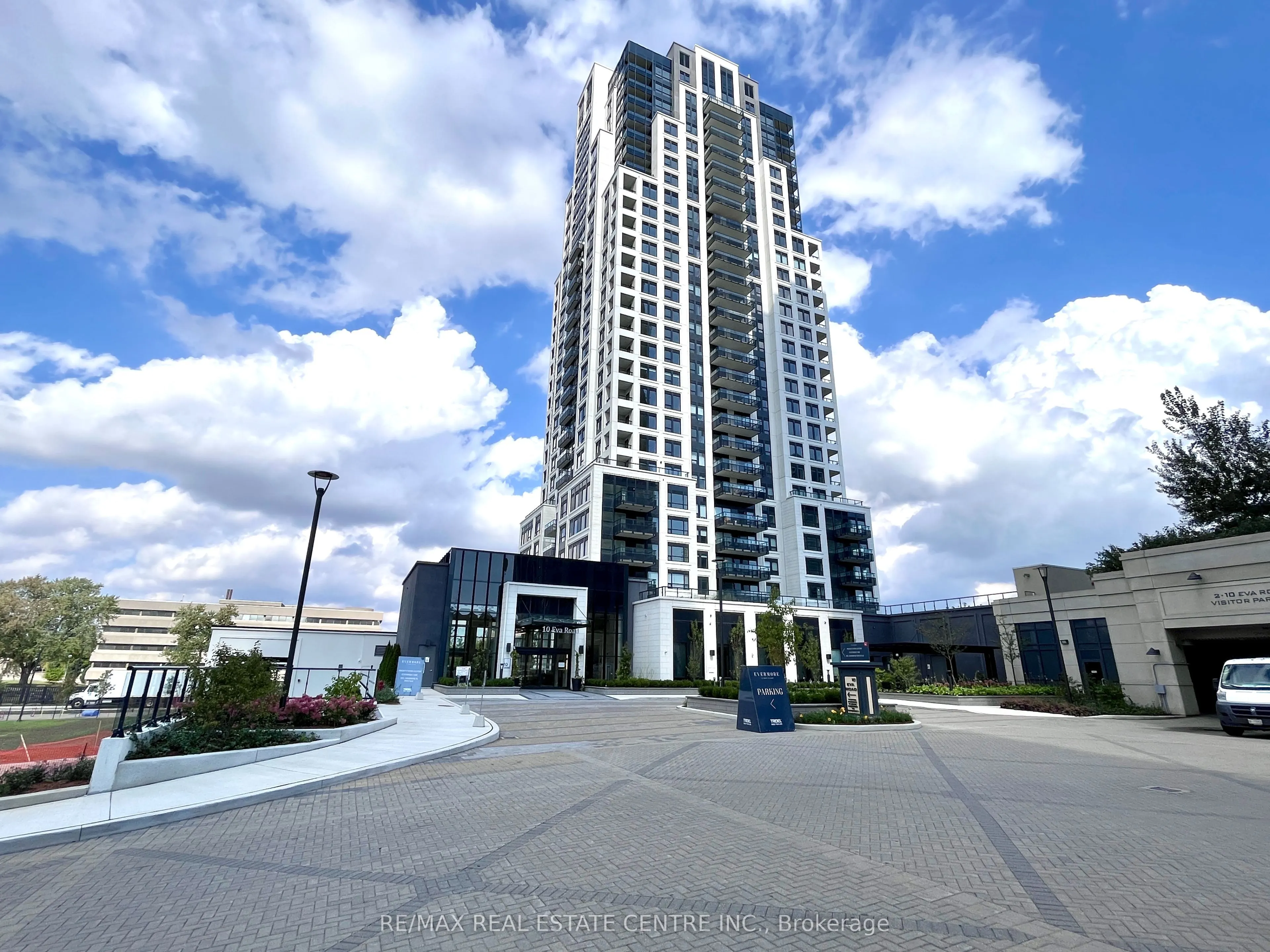 10 Eva Road, #2506