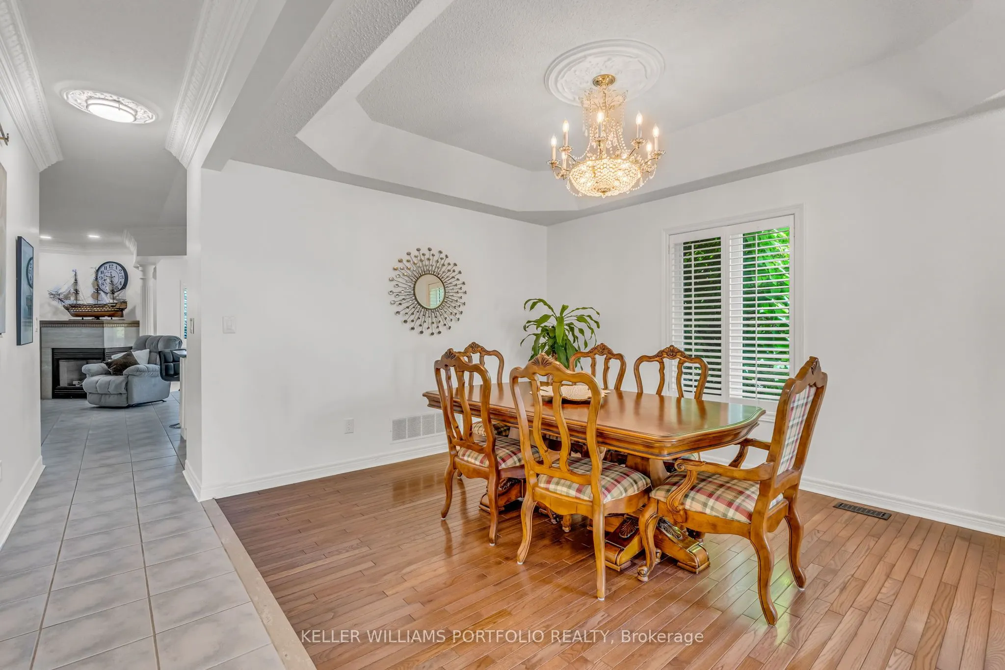 8 Vista View Court