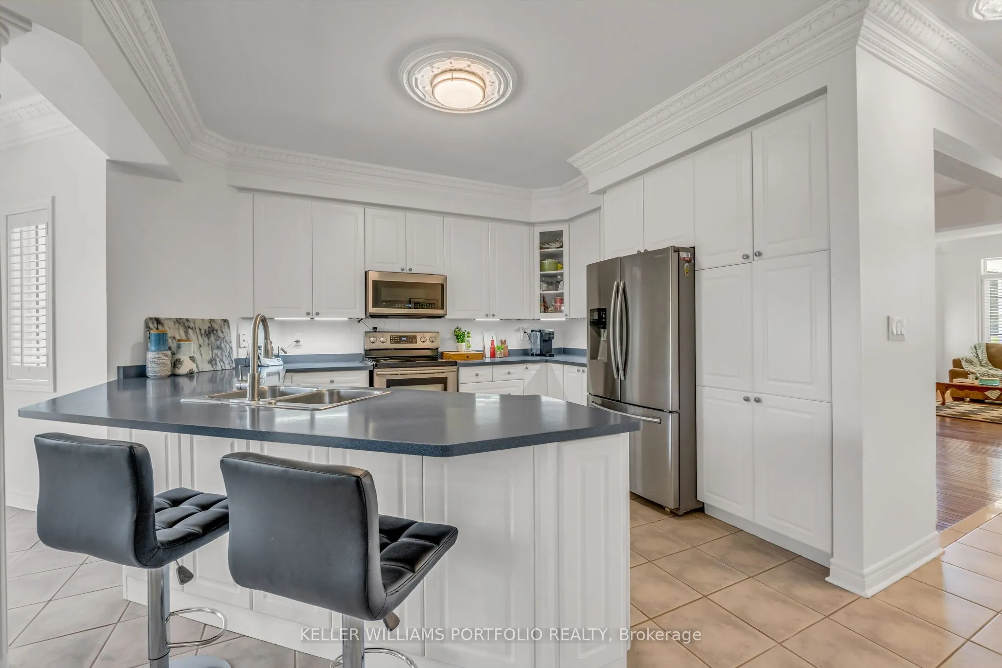 8 Vista View Court