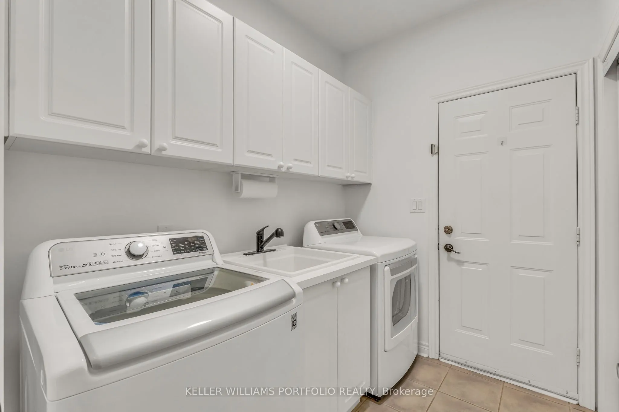 8 Vista View Court