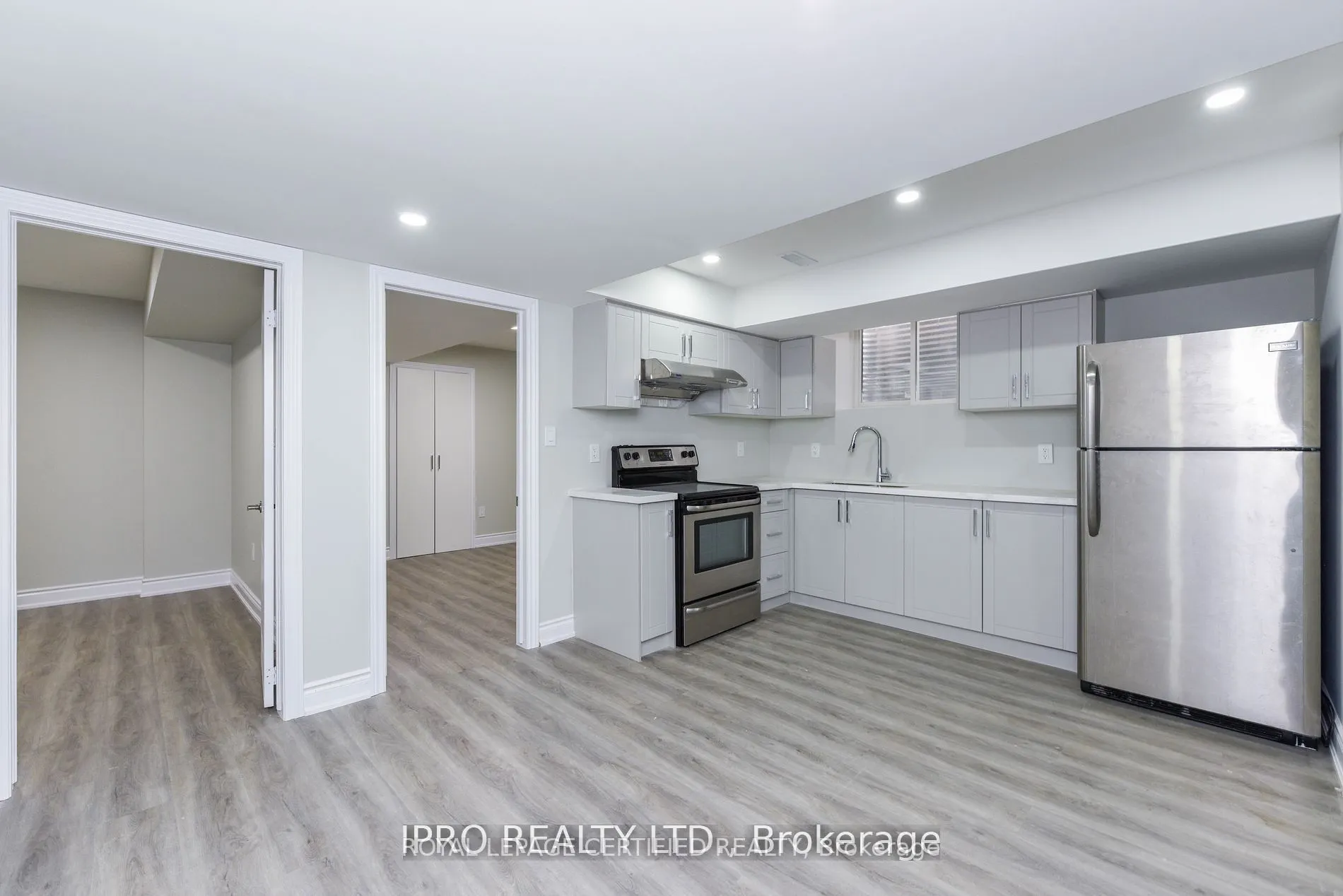69 Vezna Crescent, #Basement