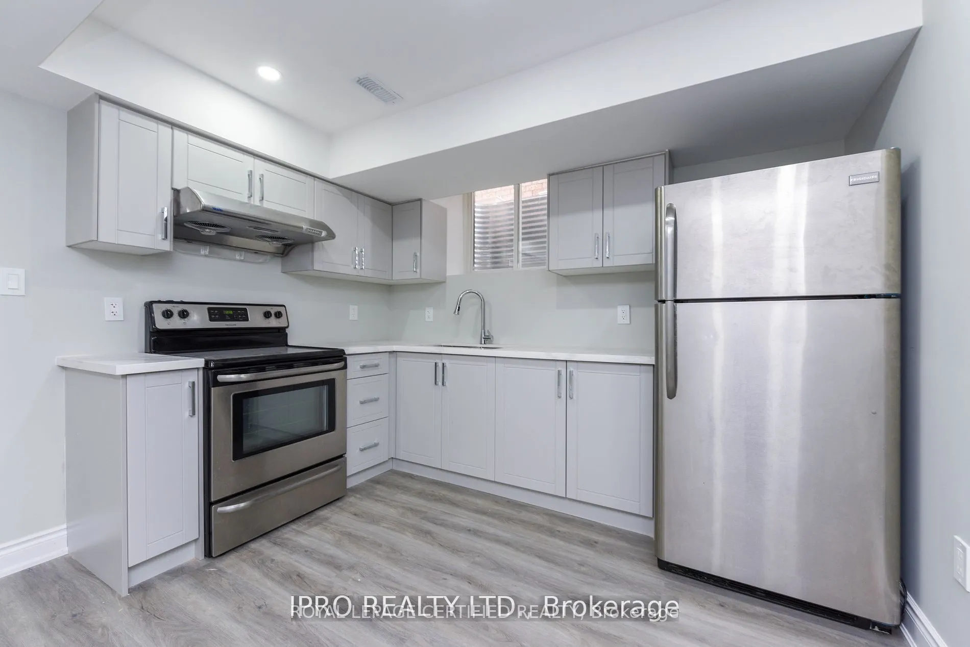 69 Vezna Crescent, #Basement