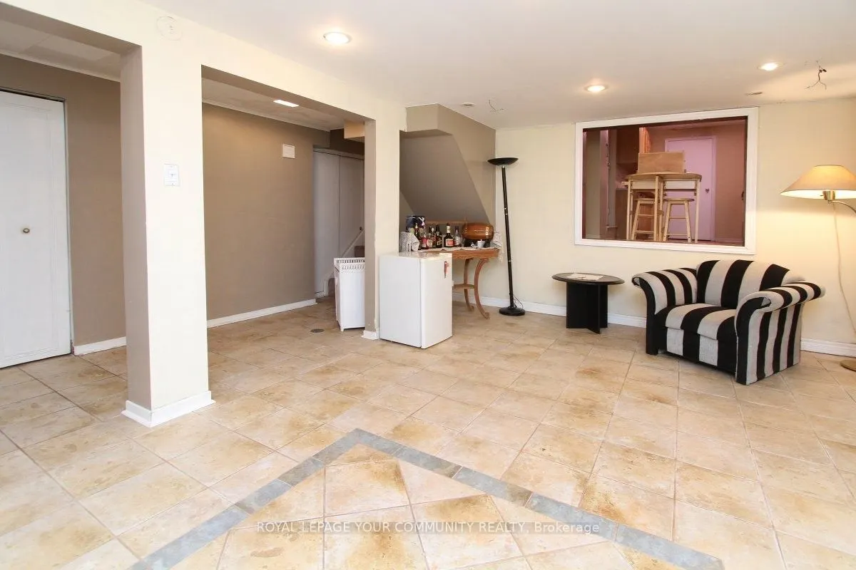 3318 Strabane Upper Drive