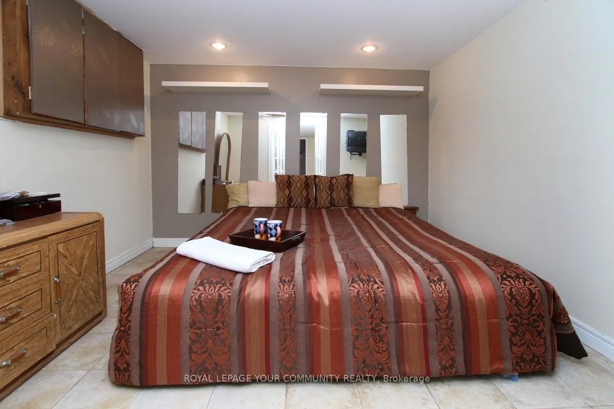 3318 Strabane Upper Drive