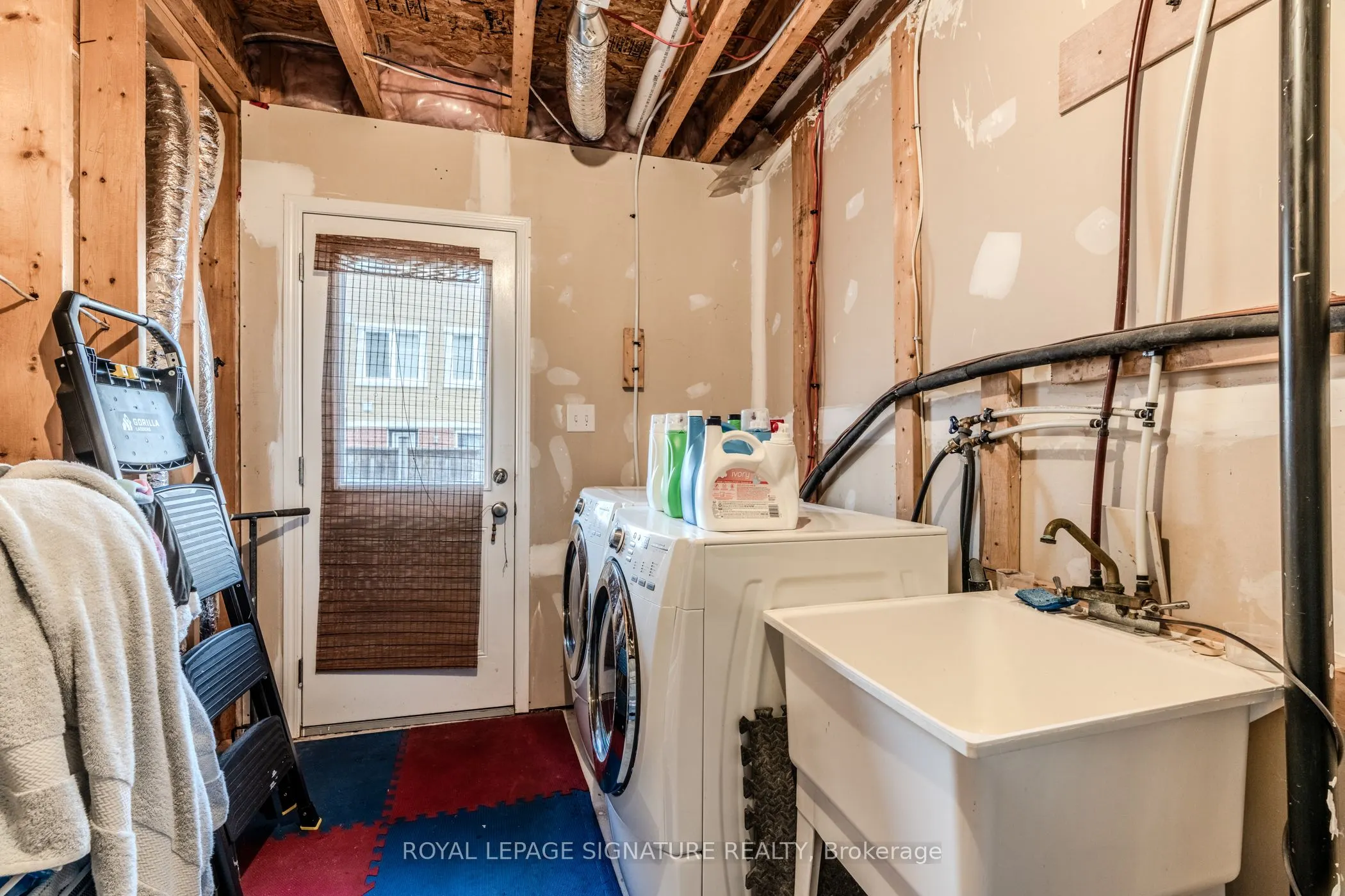 81 Bevington Road