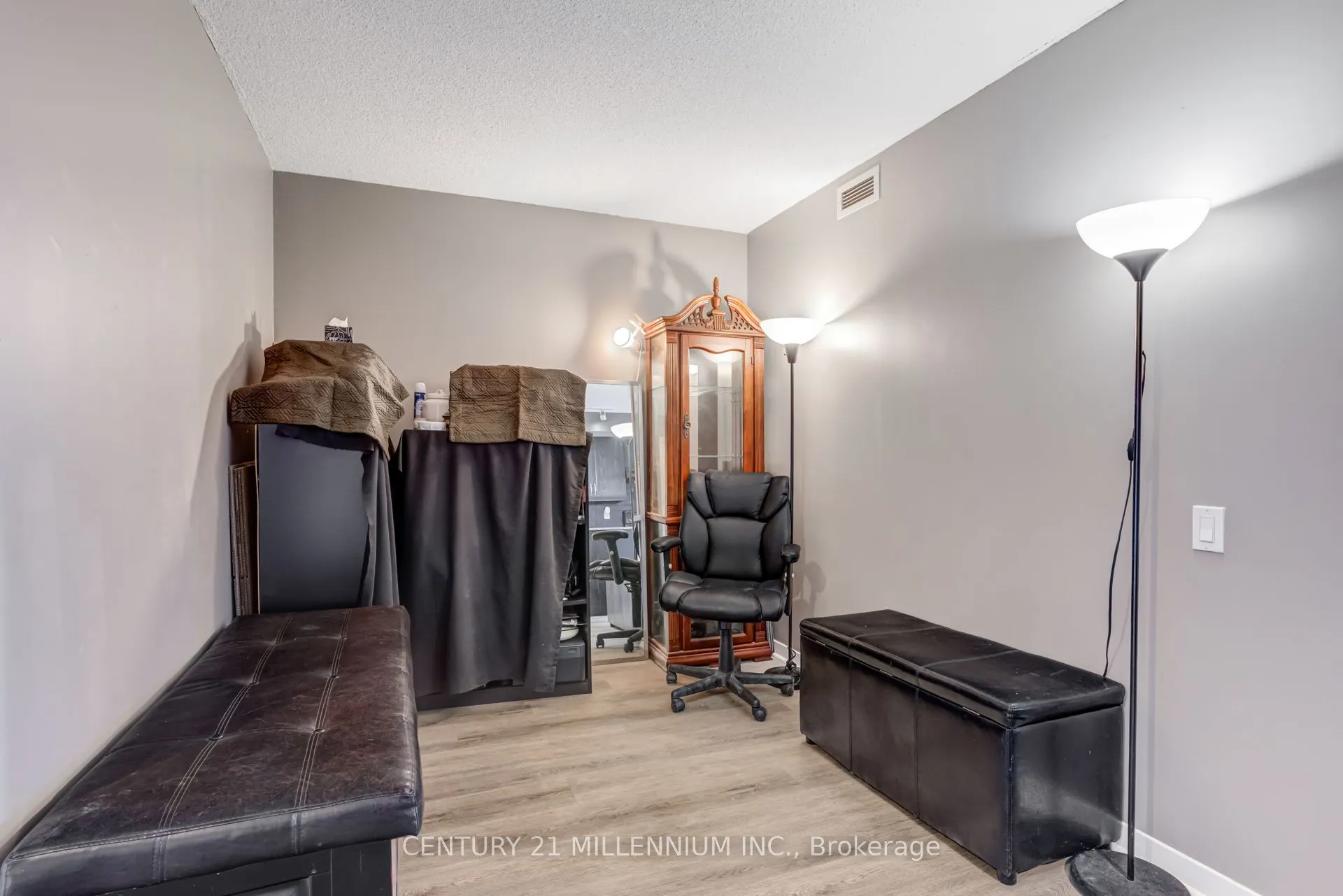 1050 The Queensway, #615