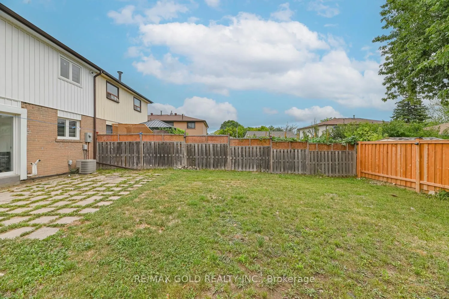 81 Drake Boulevard
