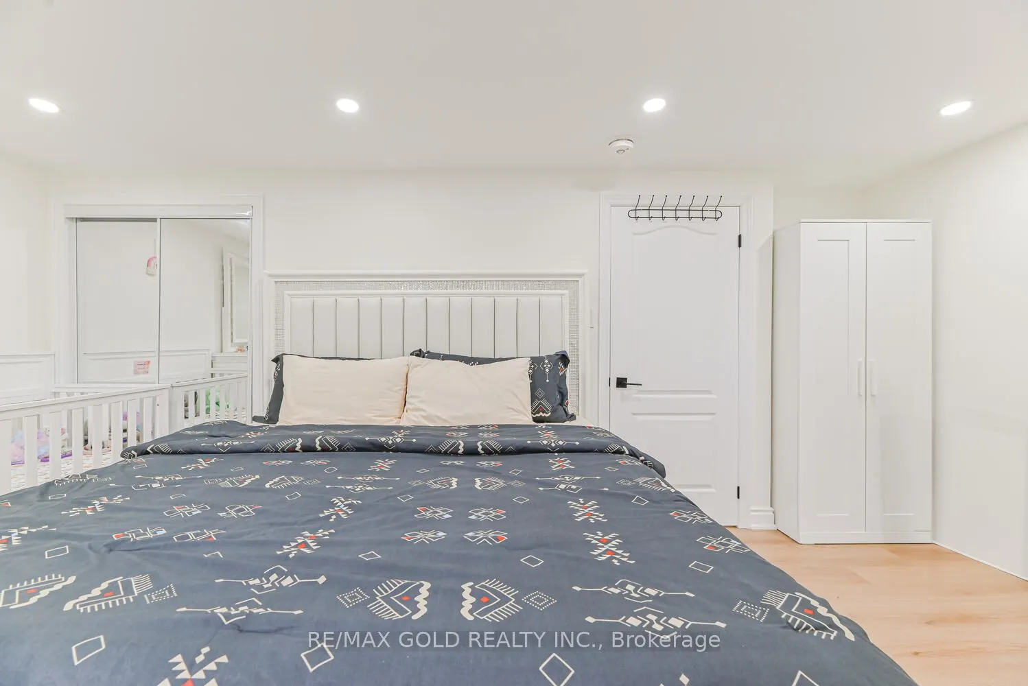 81 Drake Boulevard
