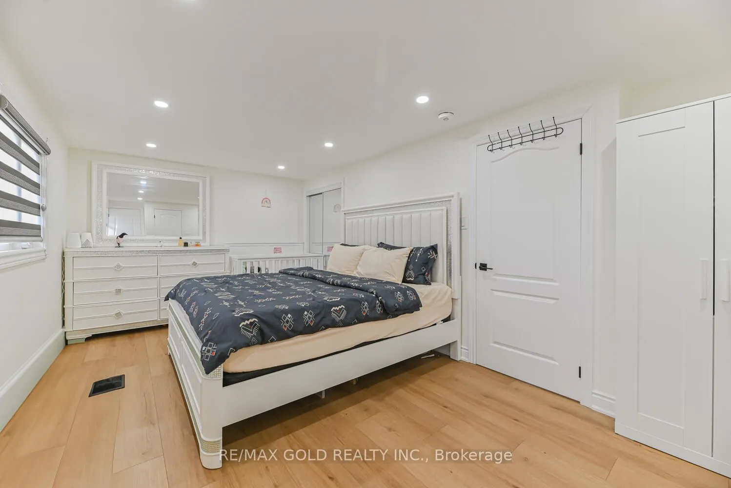 81 Drake Boulevard