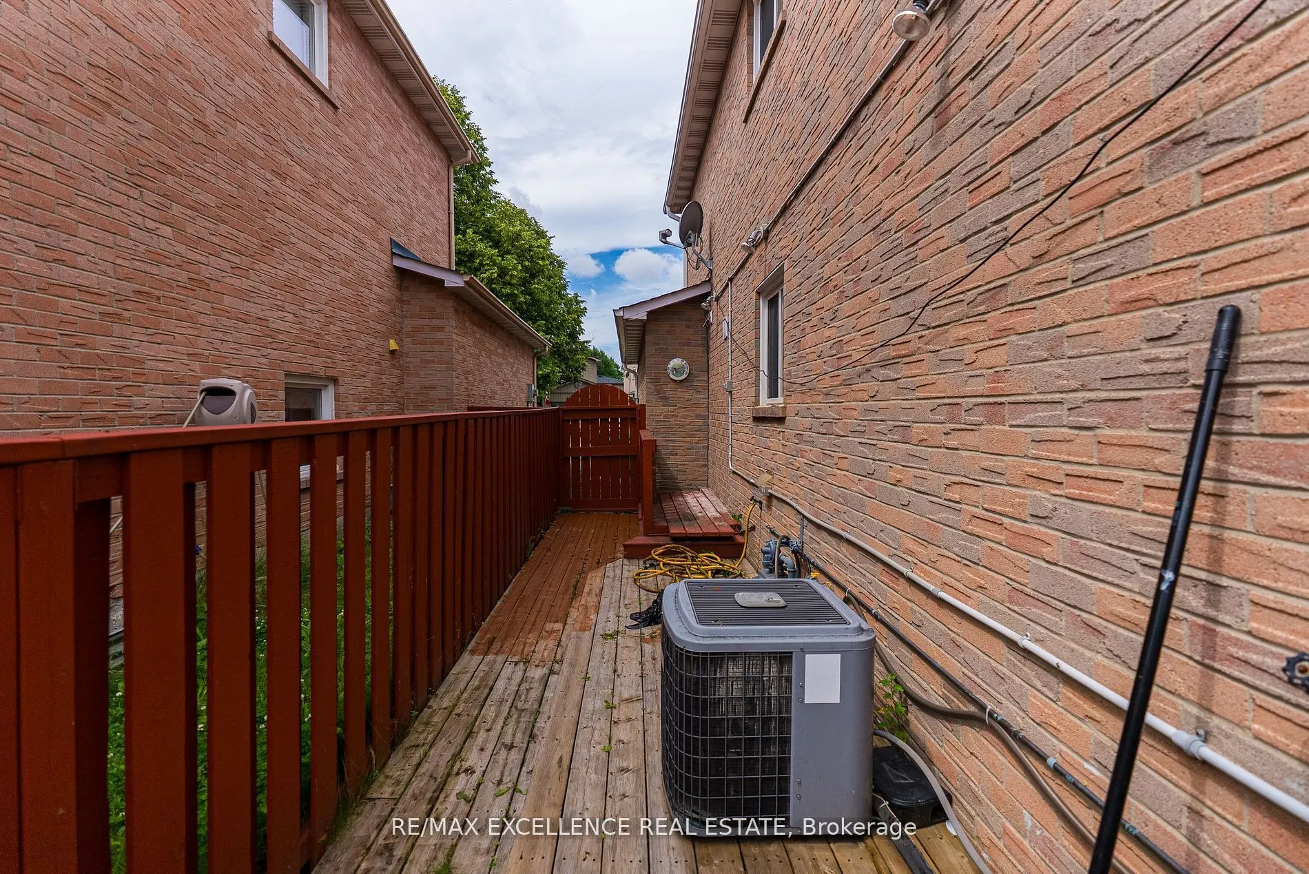 55 Rushmore Crescent