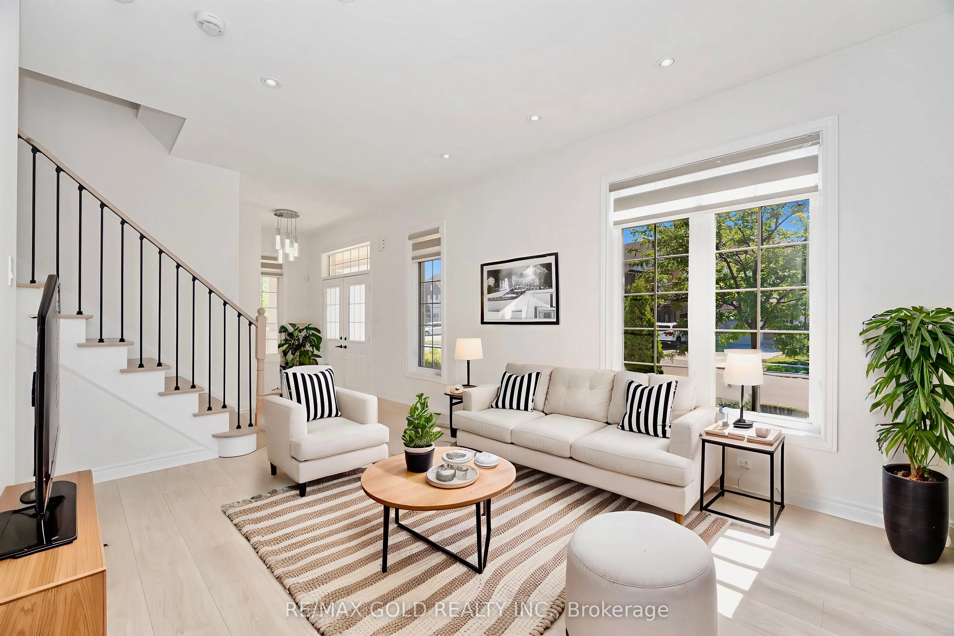 917 Oasis Drive