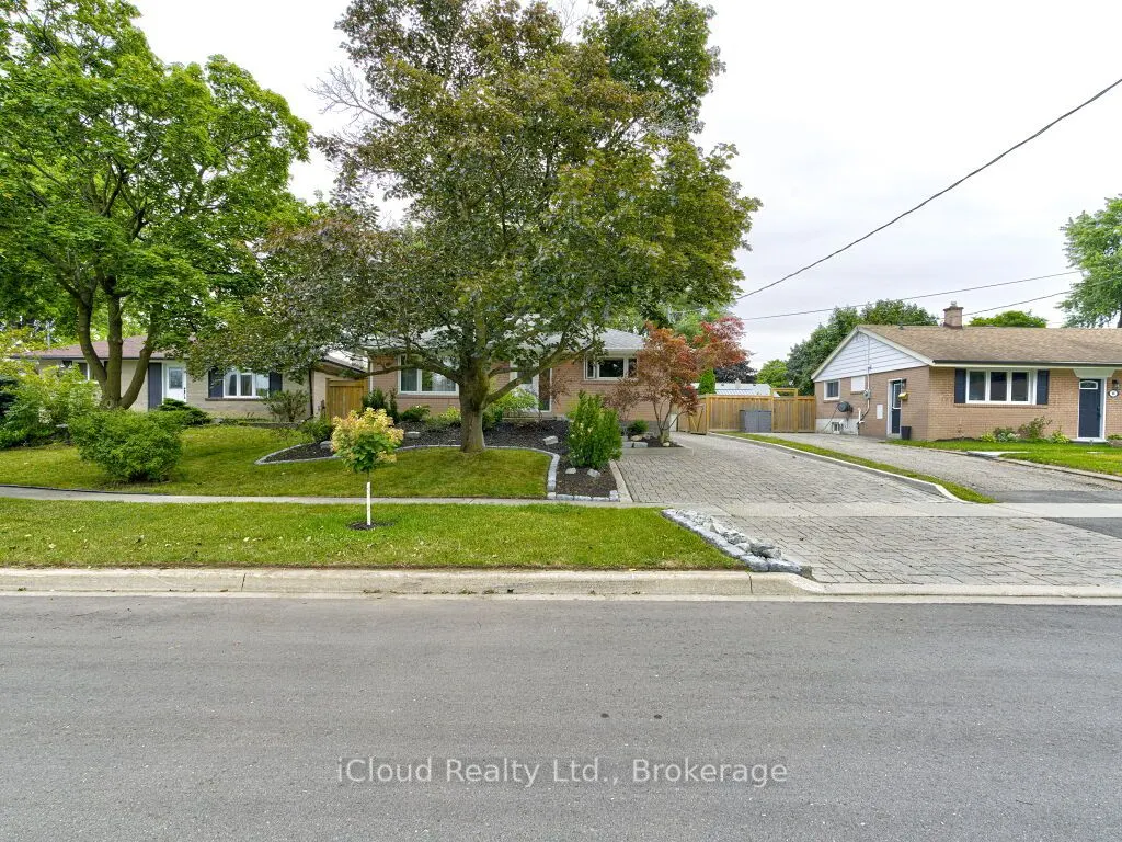 50 McGilvray Crescent