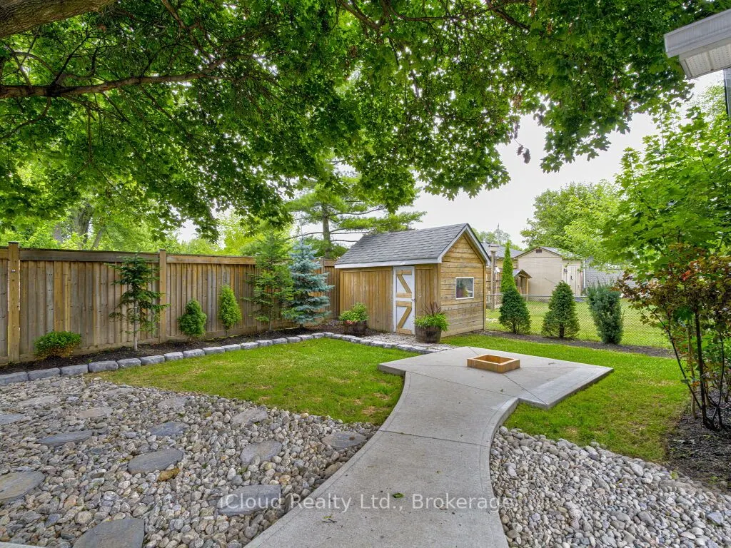 50 McGilvray Crescent