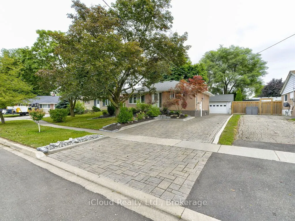 50 McGilvray Crescent