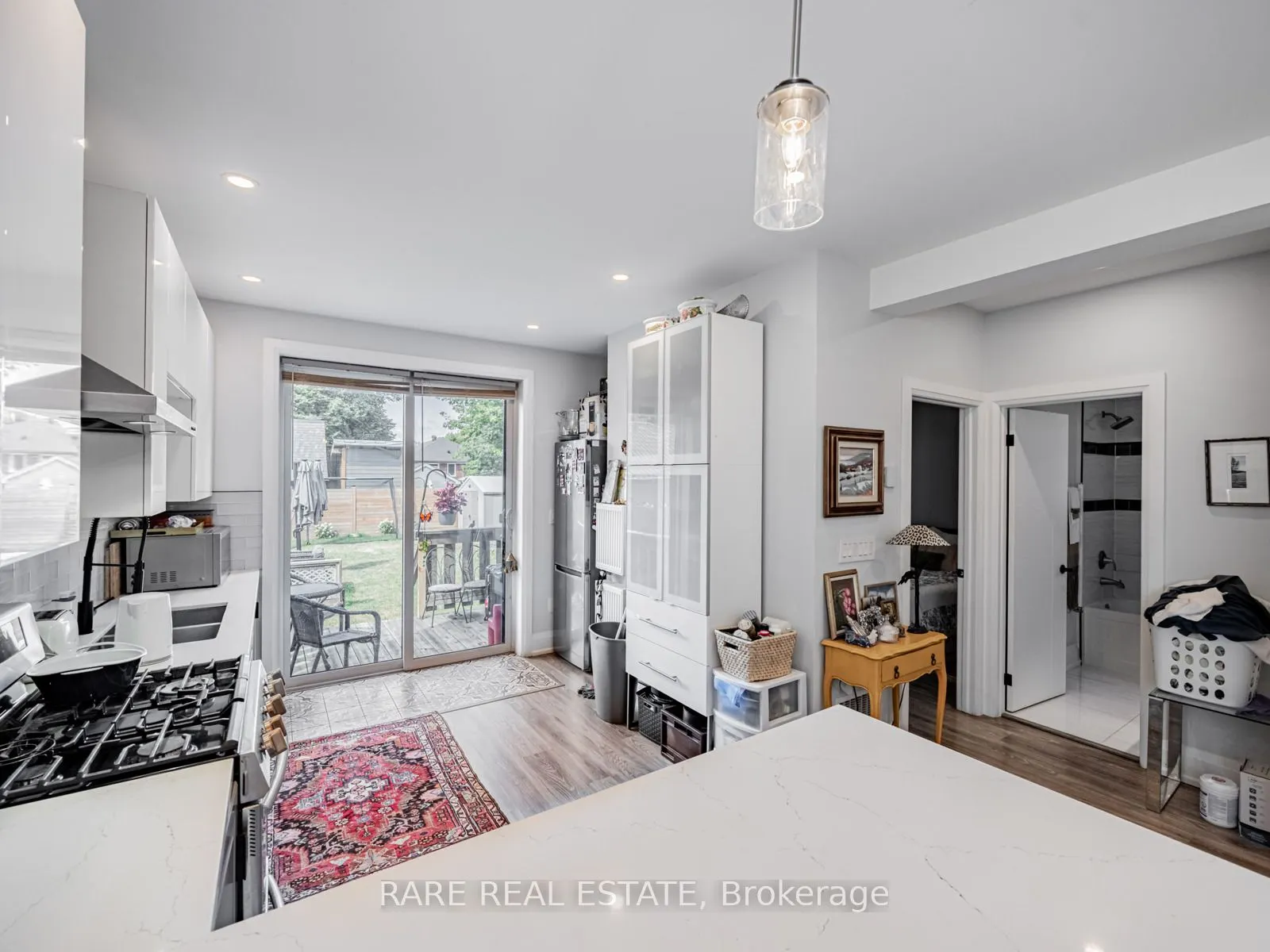 4 Treeview Drive, ##1 (main)