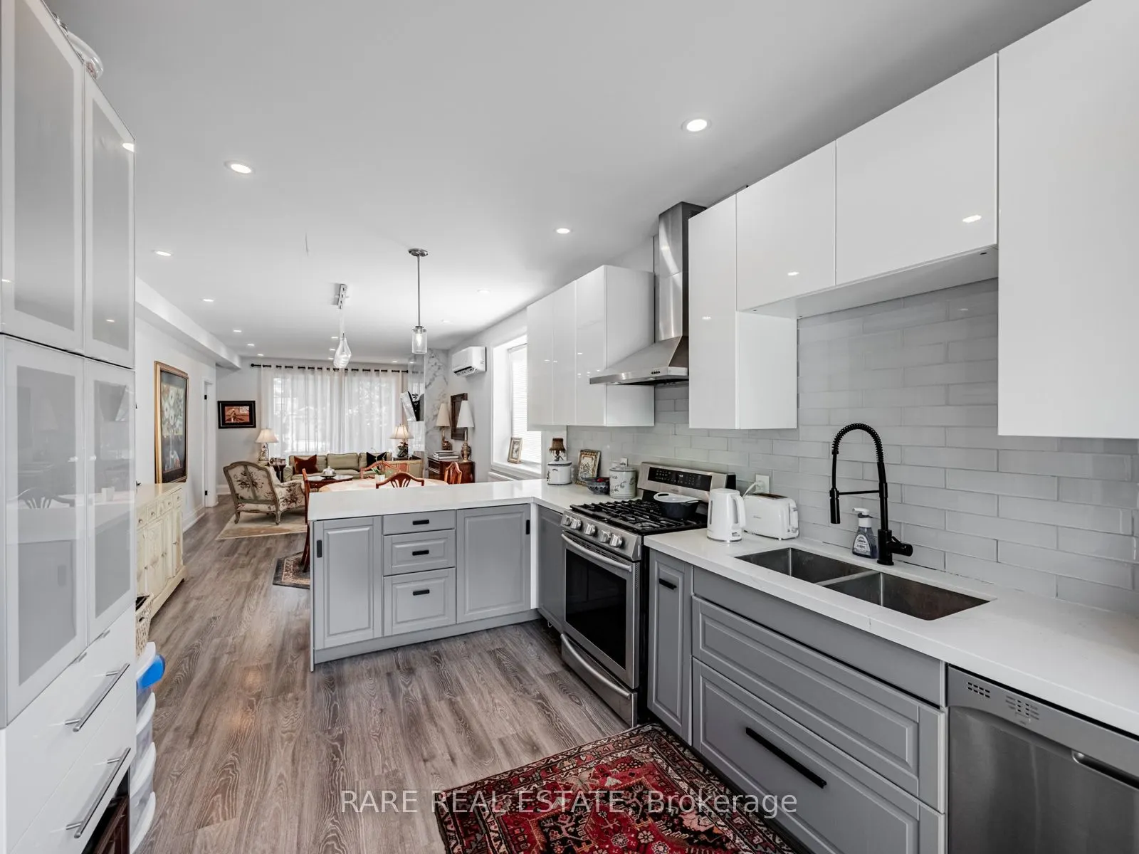 4 Treeview Drive, ##1 (main)