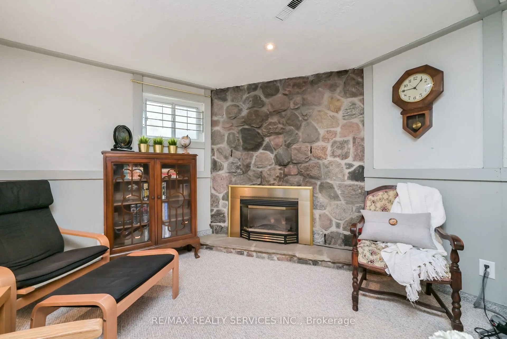 23 Governor Grove Crescent