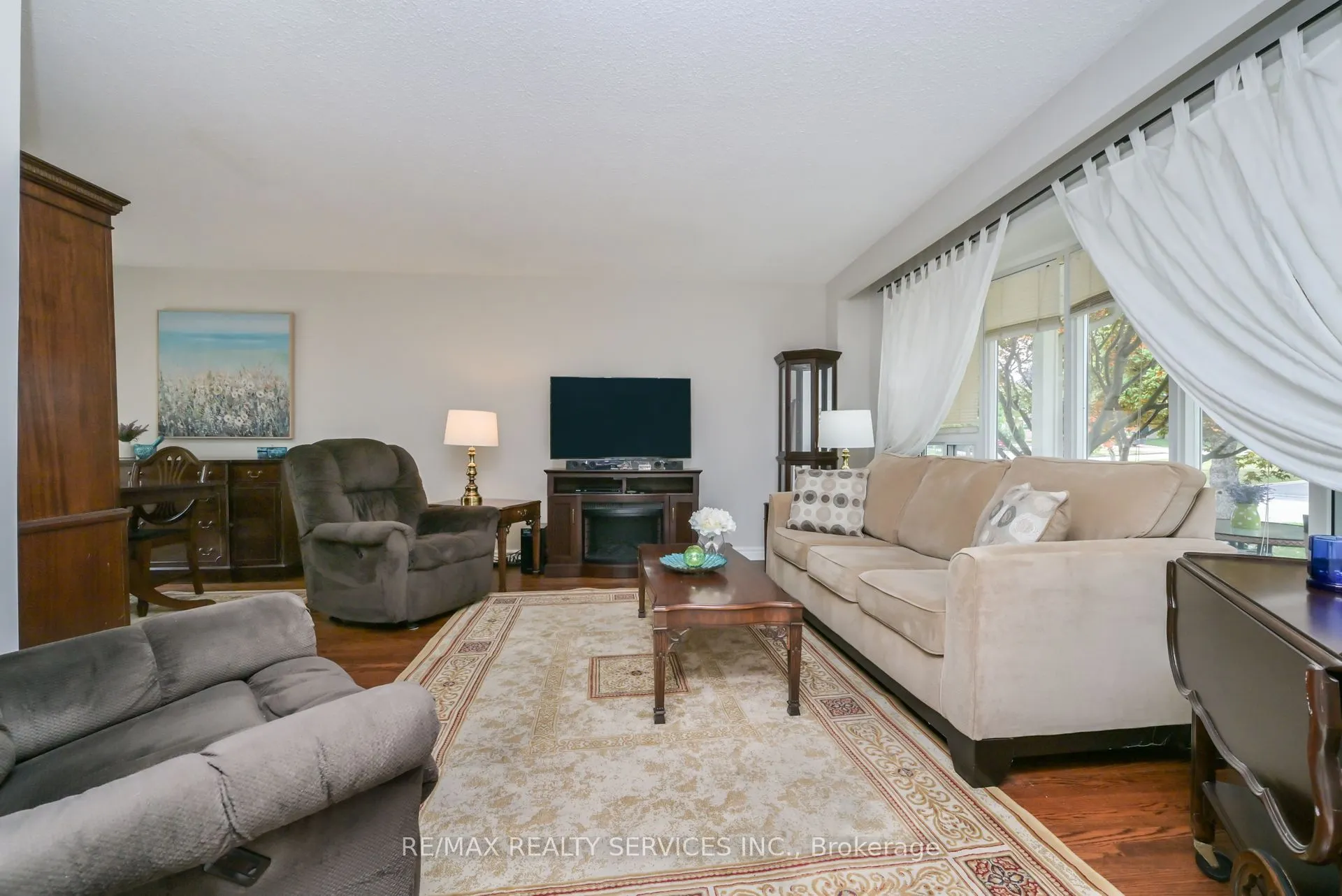 23 Governor Grove Crescent