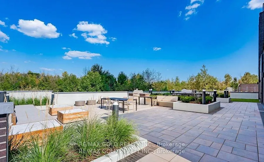 215 veterans Drive N, #806