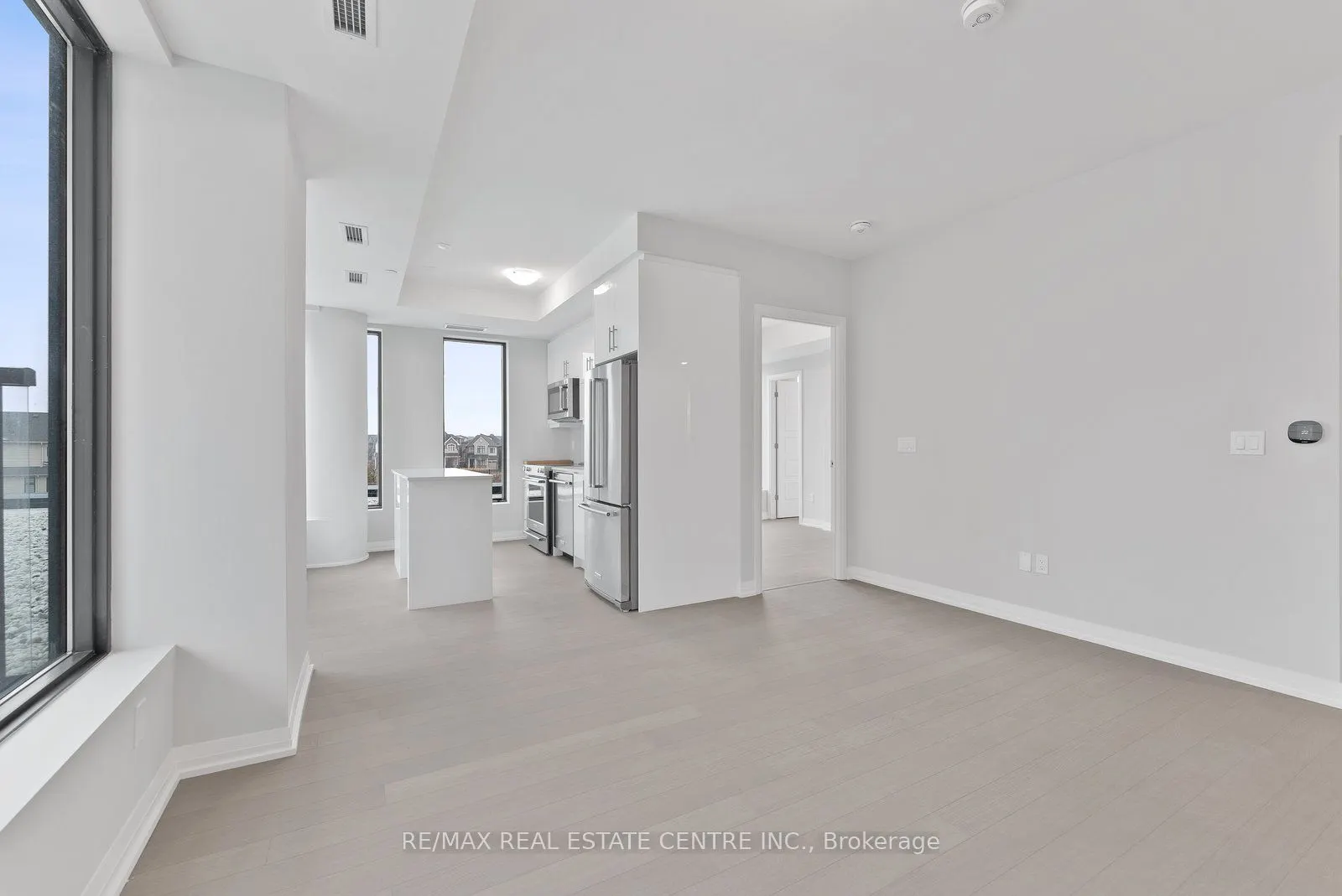 1415 Dundas Street, #204