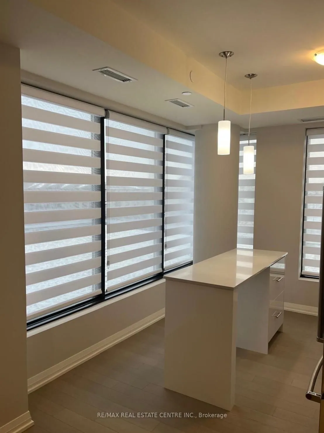 1415 Dundas Street, #204