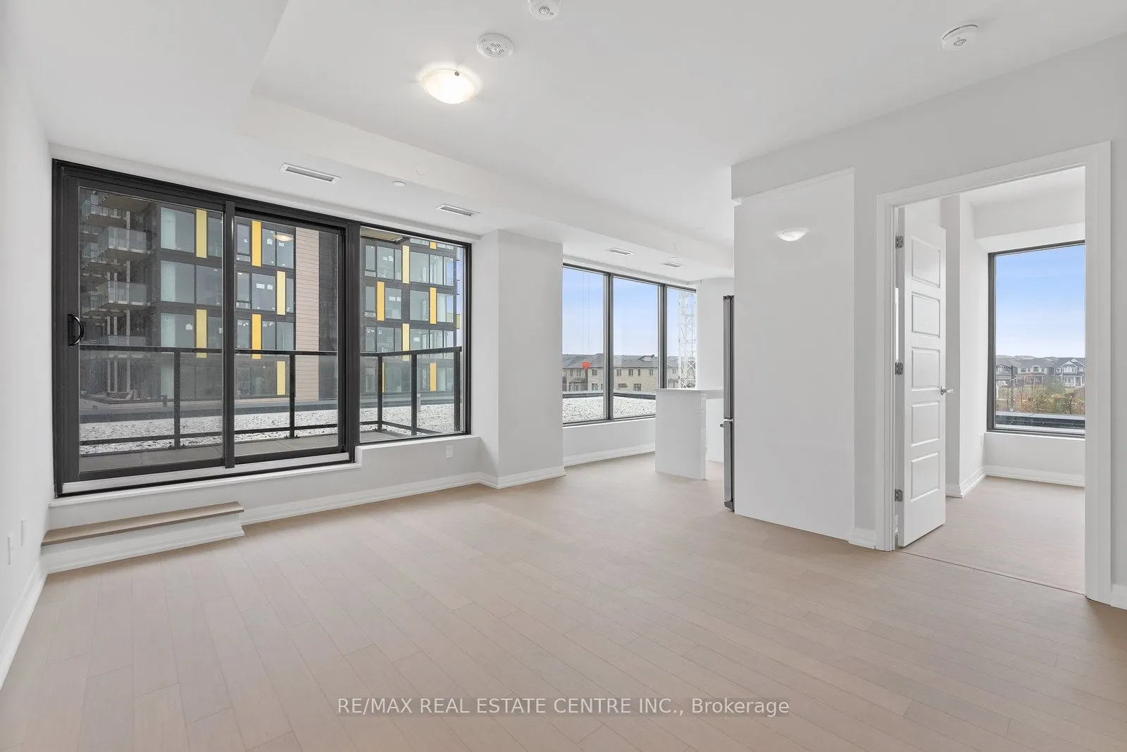1415 Dundas Street, #204